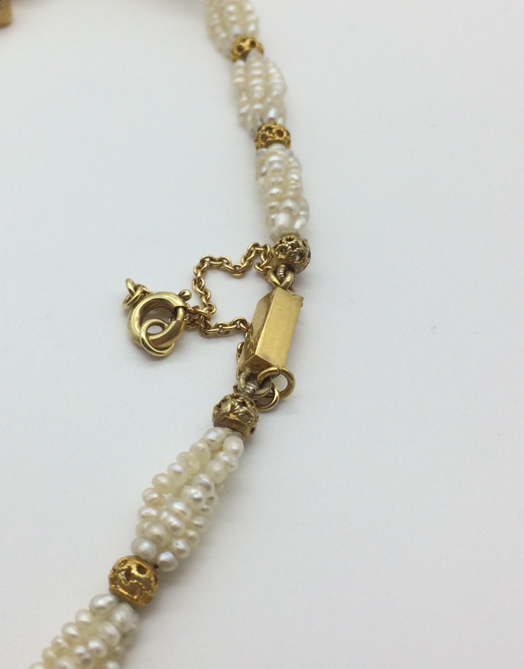Stunning Antique 18ct Seed Pearl and Natural Stone Necklace