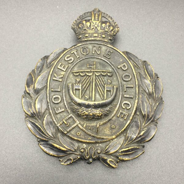 Early Folkestone Borough Police Wreath Helmet Plate