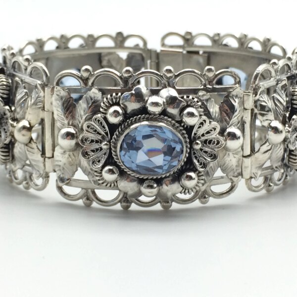 Amazing Vintage ‘Peruzzi’ Silver & Blue Topaz Bracelet