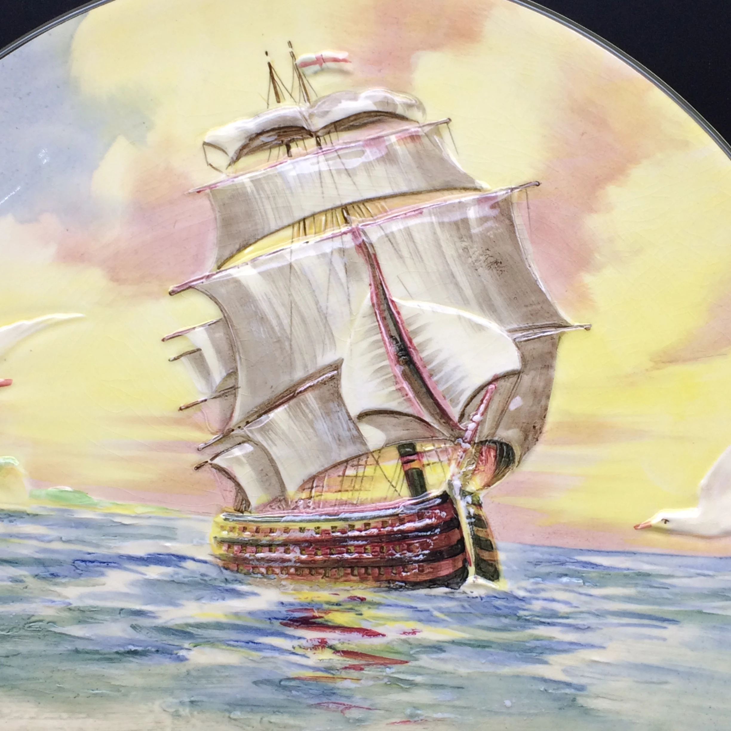 Royal Doulton Famous Ships ‘H.M.S. Victory’ Wall Charger (D5957)