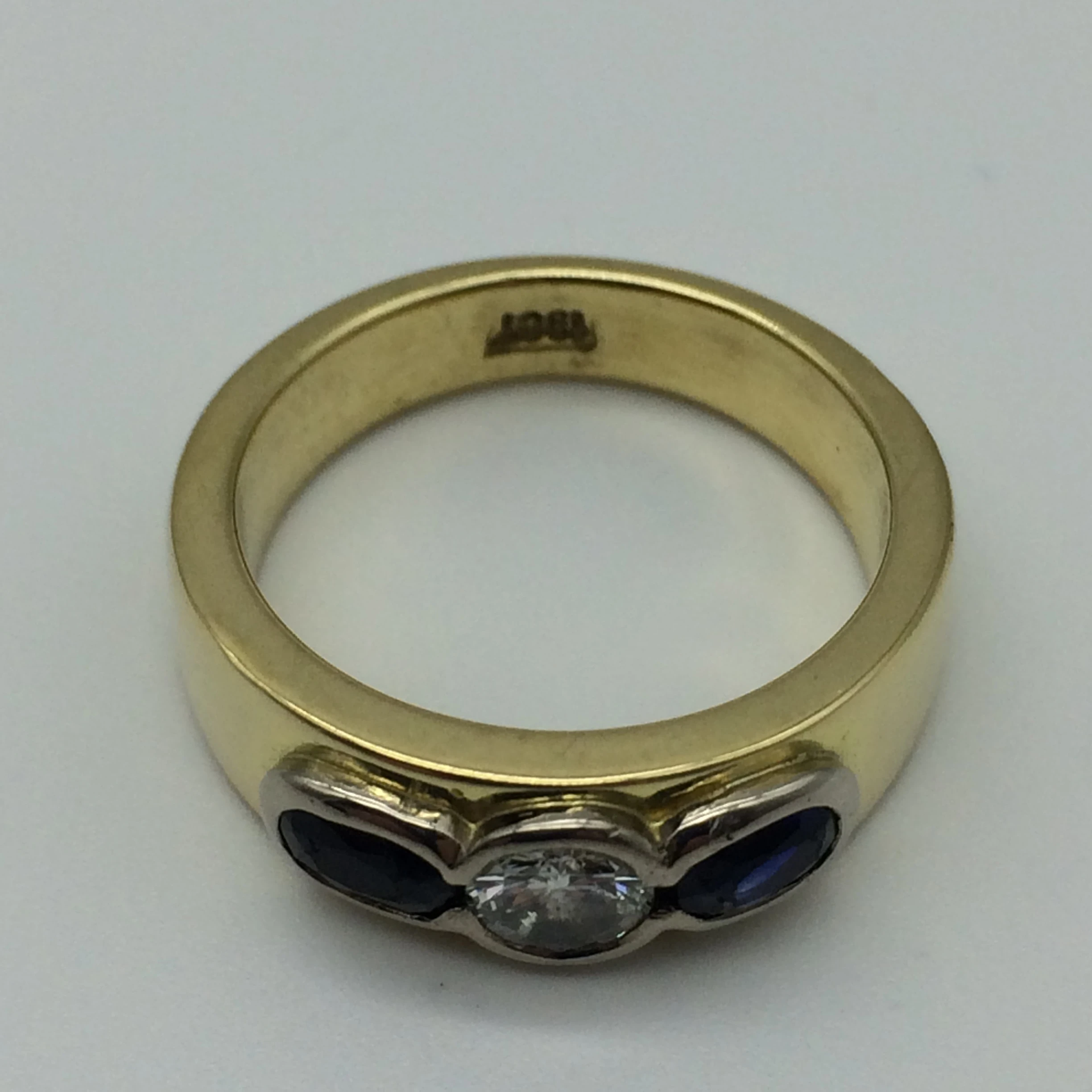 Classic 18ct Gold, Diamond and Sapphire Ring