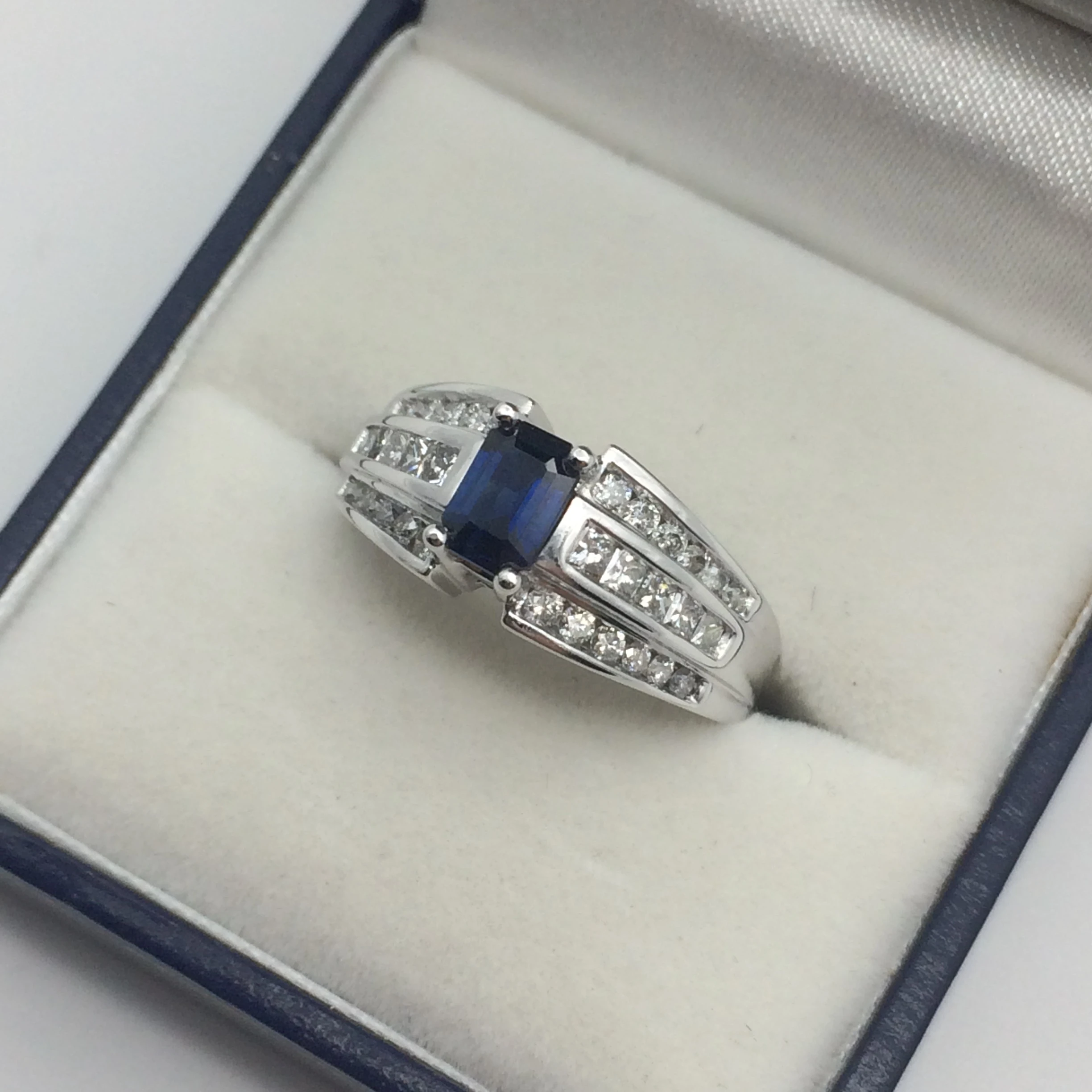 Striking 18ct White Gold, Diamond & Sapphire Ring