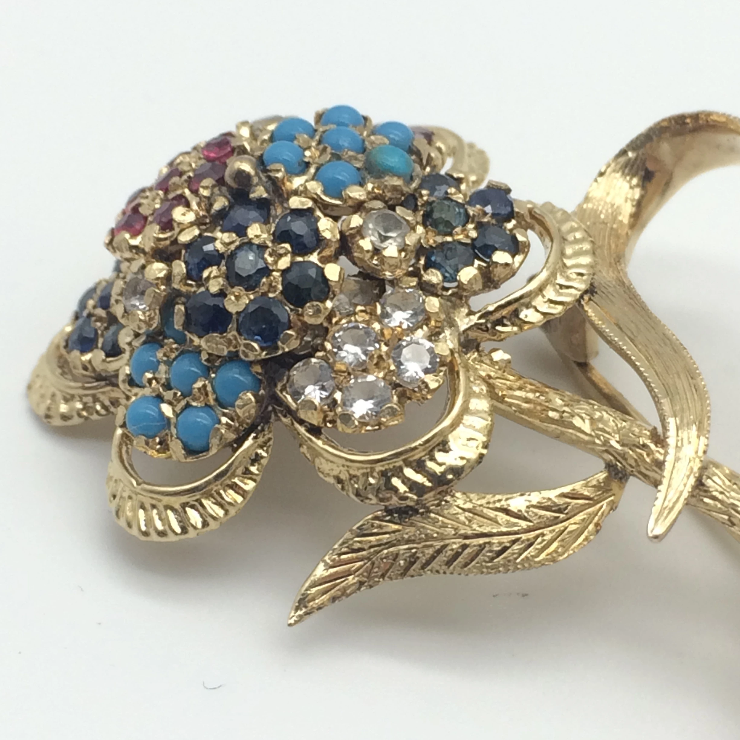 Gorgeous 9ct Gold, Multi-stone ‘Flower’ Brooch