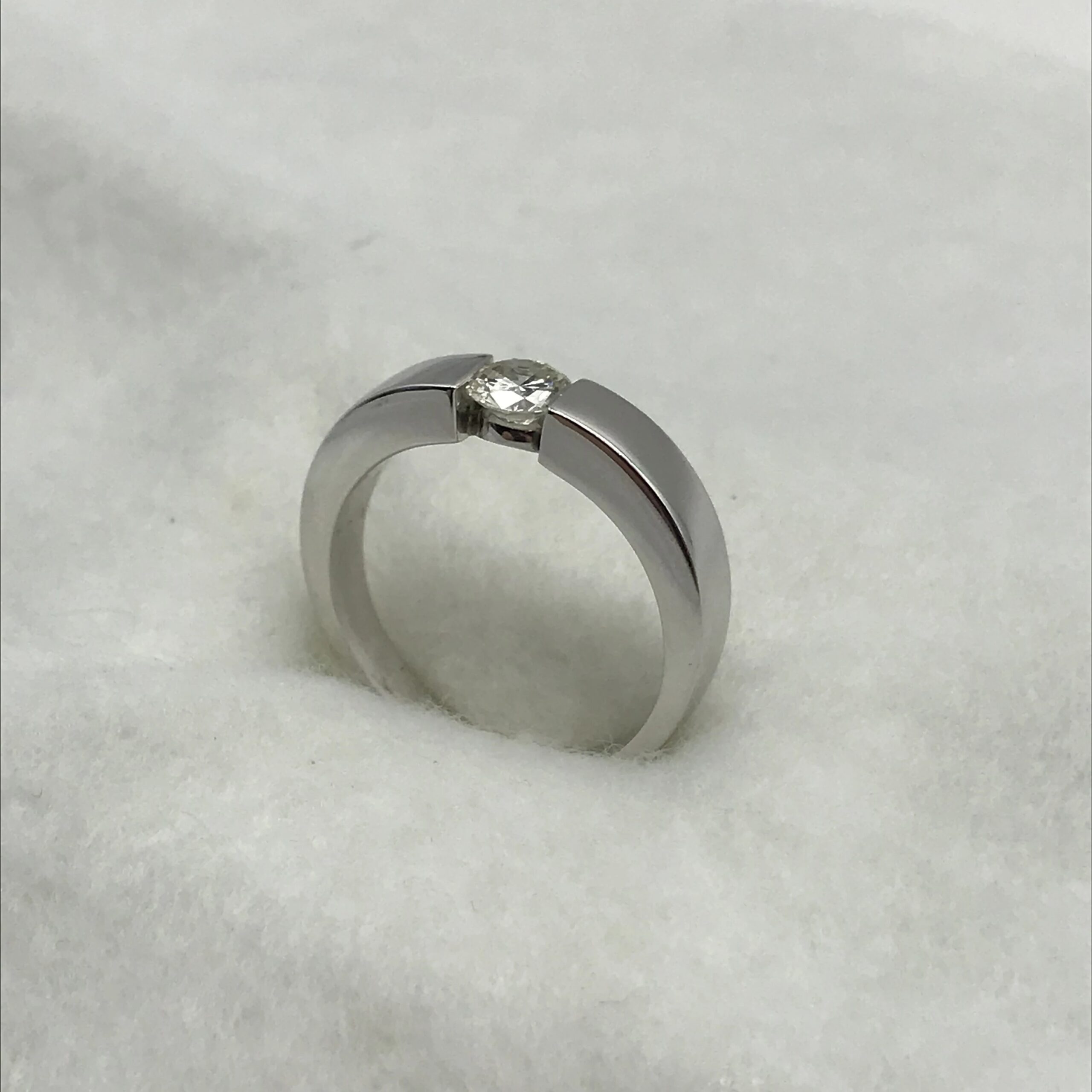 18ct White Gold & Diamond ‘Tension Set’ Ring