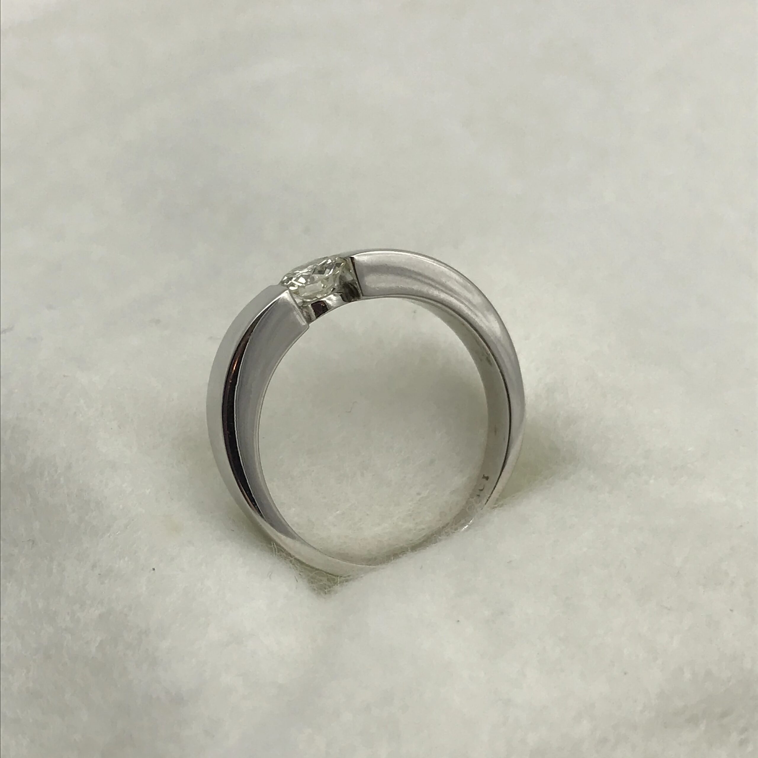 18ct White Gold & Diamond ‘Tension Set’ Ring