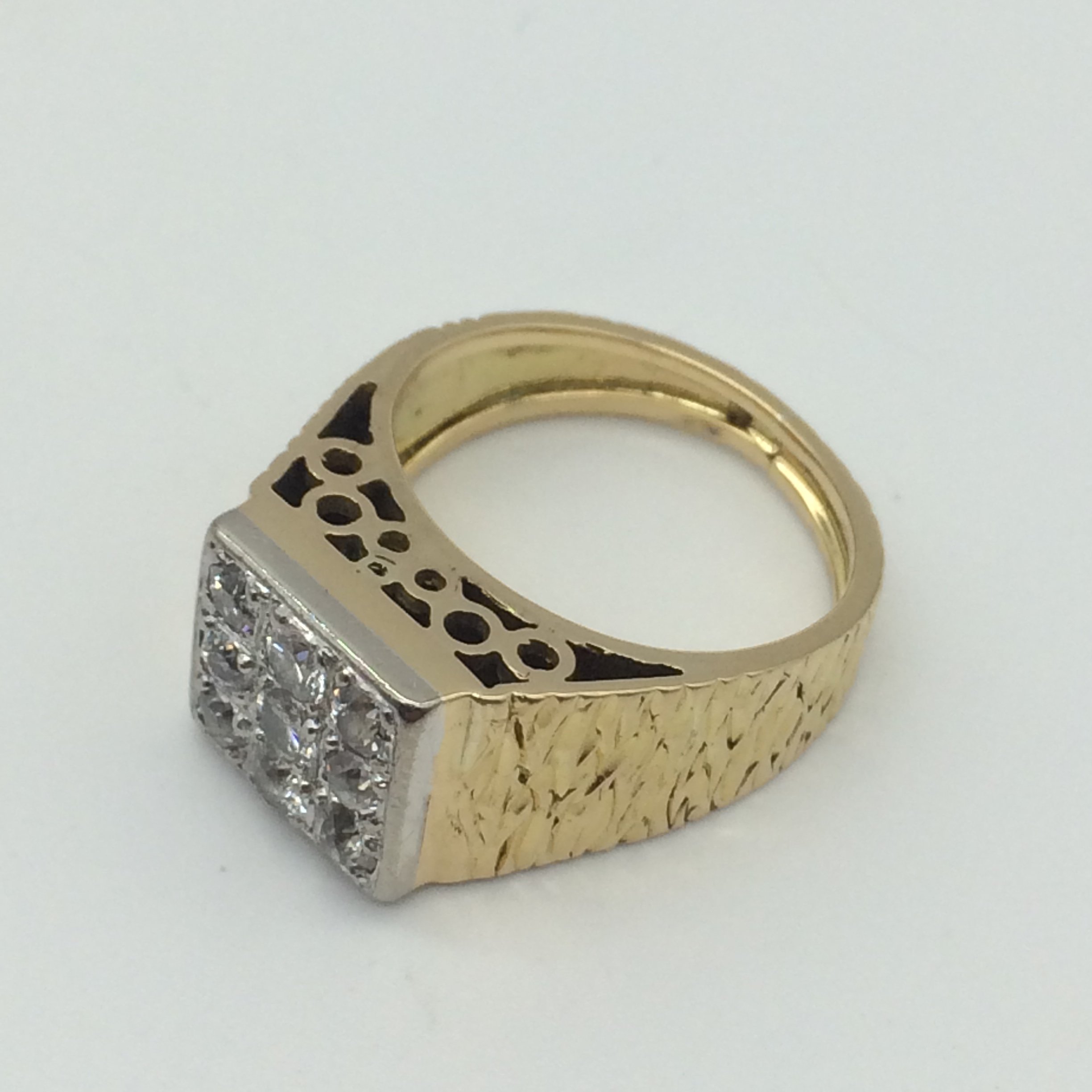 Vintage 18ct Gold & Diamond Dress Ring