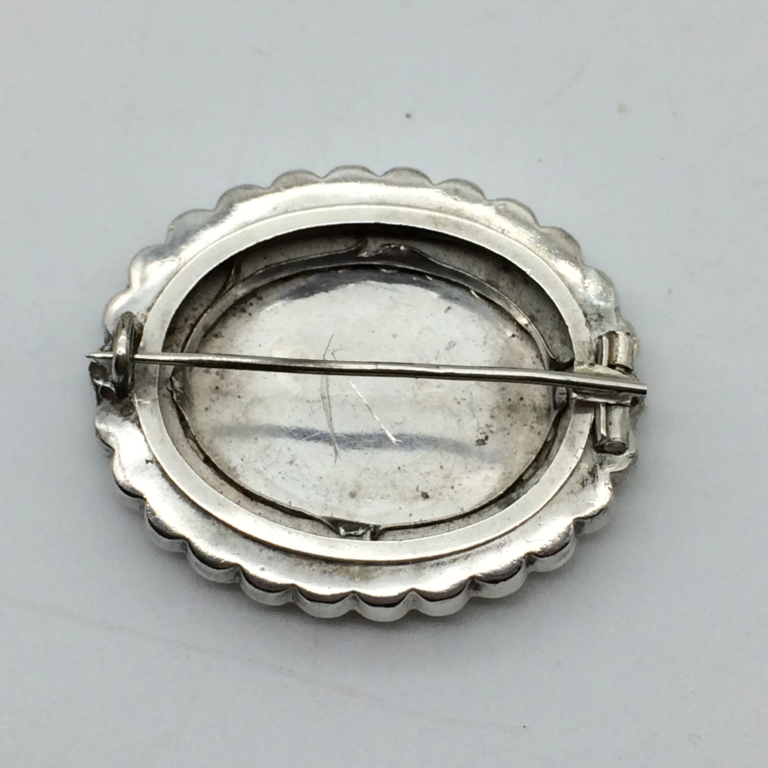 Pretty Victorian Silver & Gold Floral Brooch