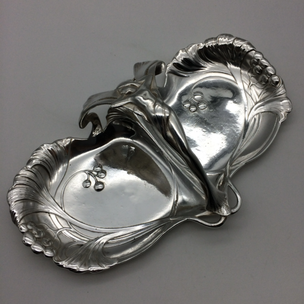 Amazing ‘W.M.F.’ Art Nouveau ‘Maiden’ Handle Dish
