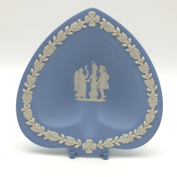 Blue Wedgwood Jasperware ‘Spade’ Dish