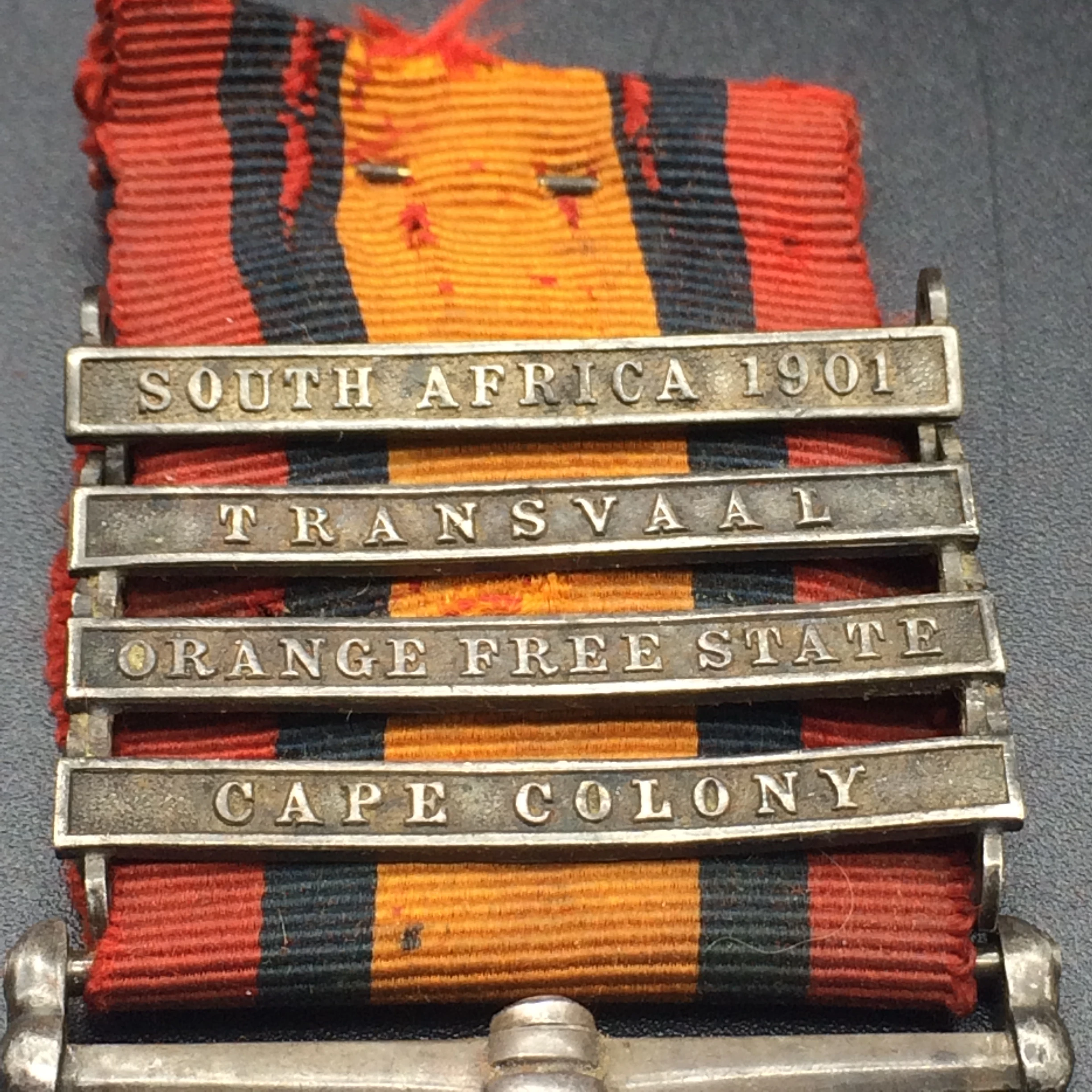 Boer War – Q.S.A. Medal (CC, OFS, TVL, SA01) ‘Pte. W.T. SHACKLEFORD - VL. CO. Oxfd. L.I.’