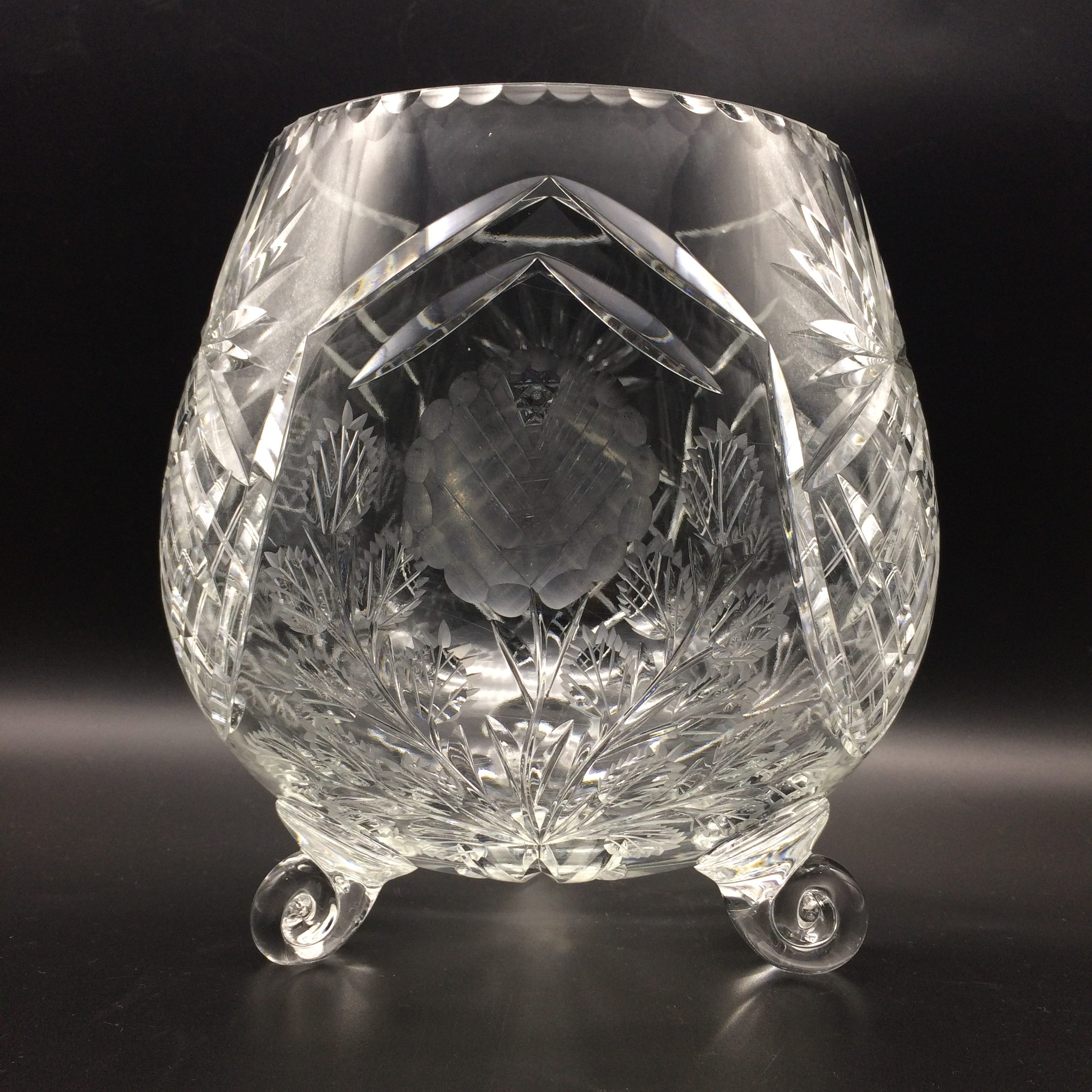 Impressive Large ‘Rose-Cut’ Crystal Vase