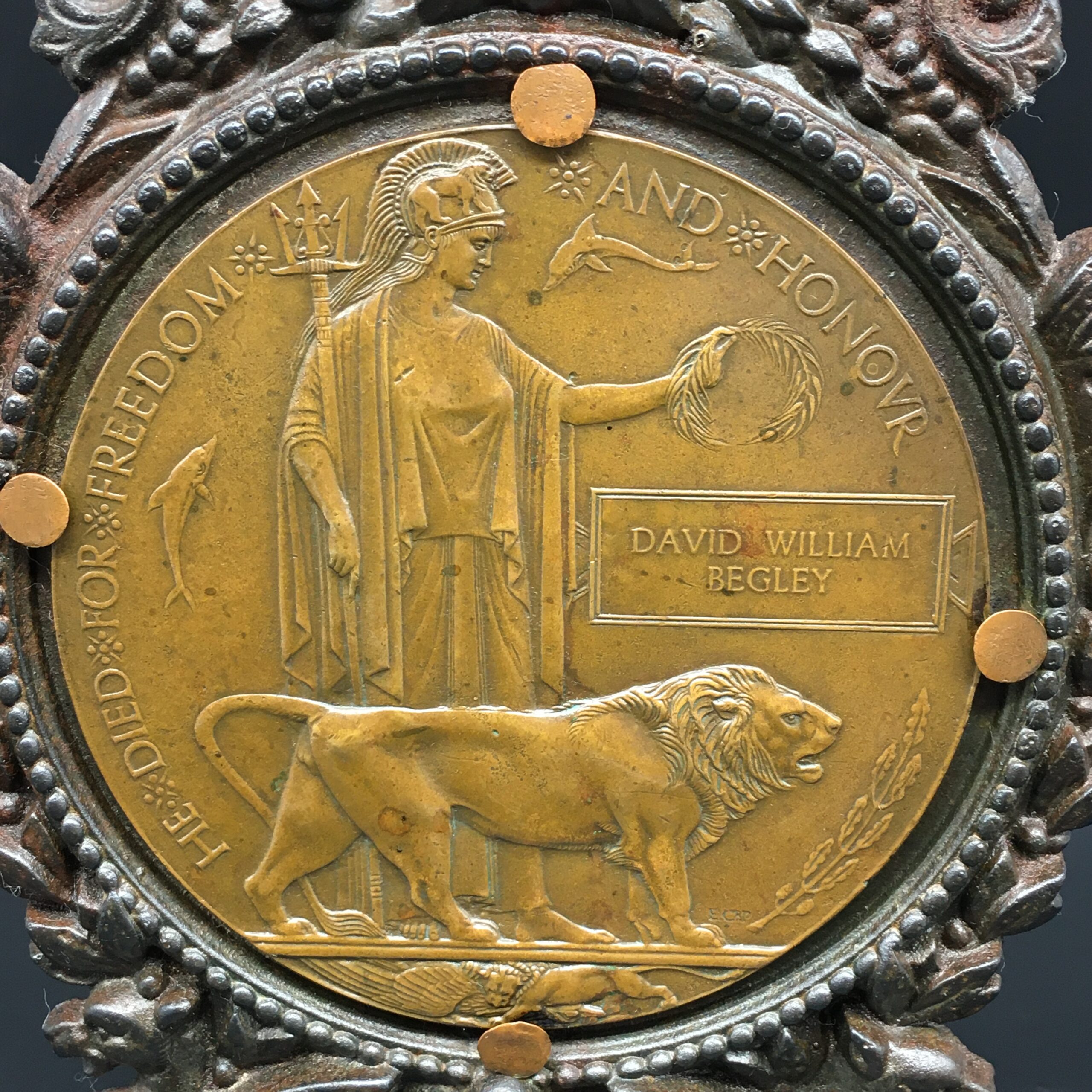 WW1 Death Plaque to ‘D.W. Begley’ - S.A. Field Artillery (23/12/18) - Image 2