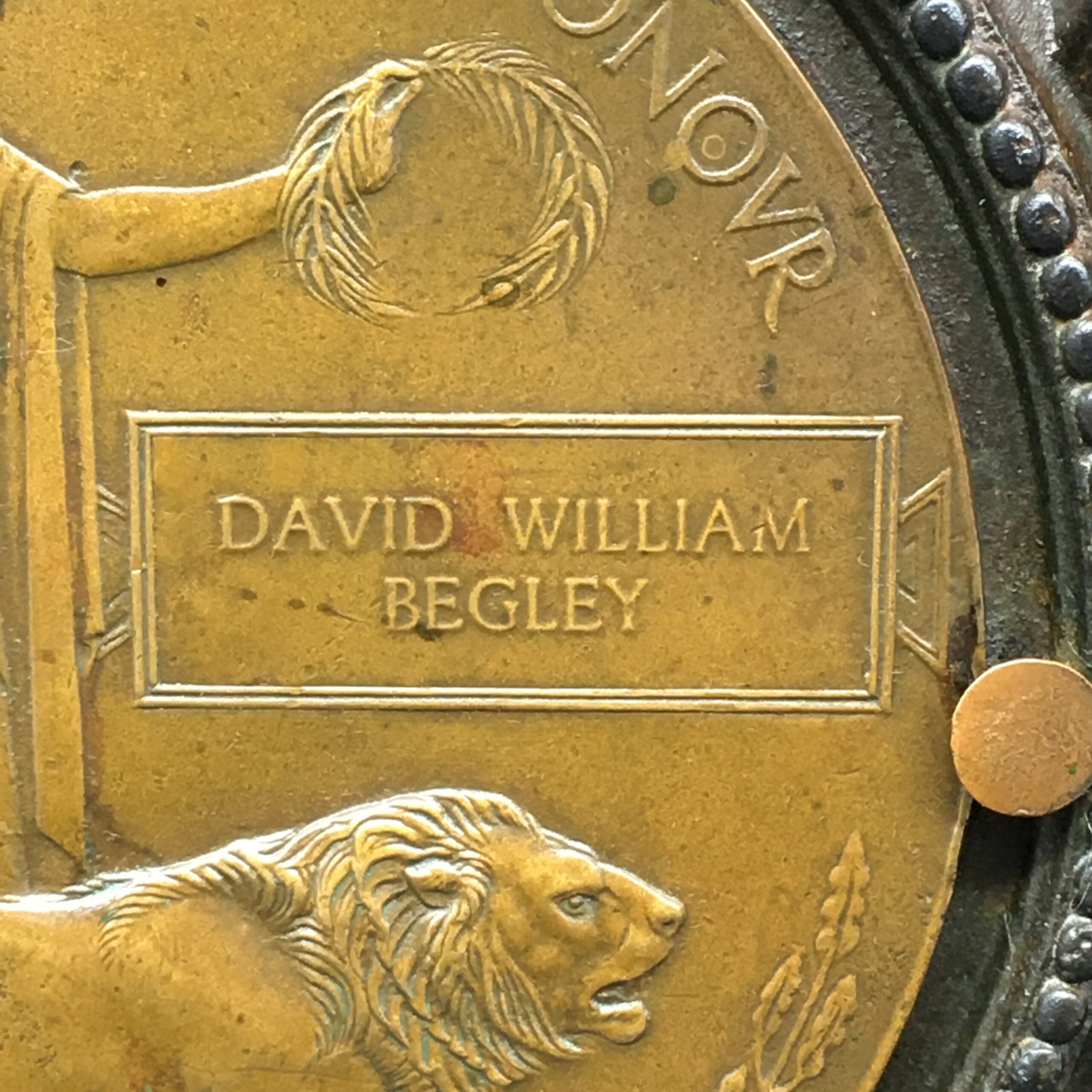 WW1 Death Plaque to ‘D.W. Begley’ - S.A. Field Artillery (23/12/18) - Image 4