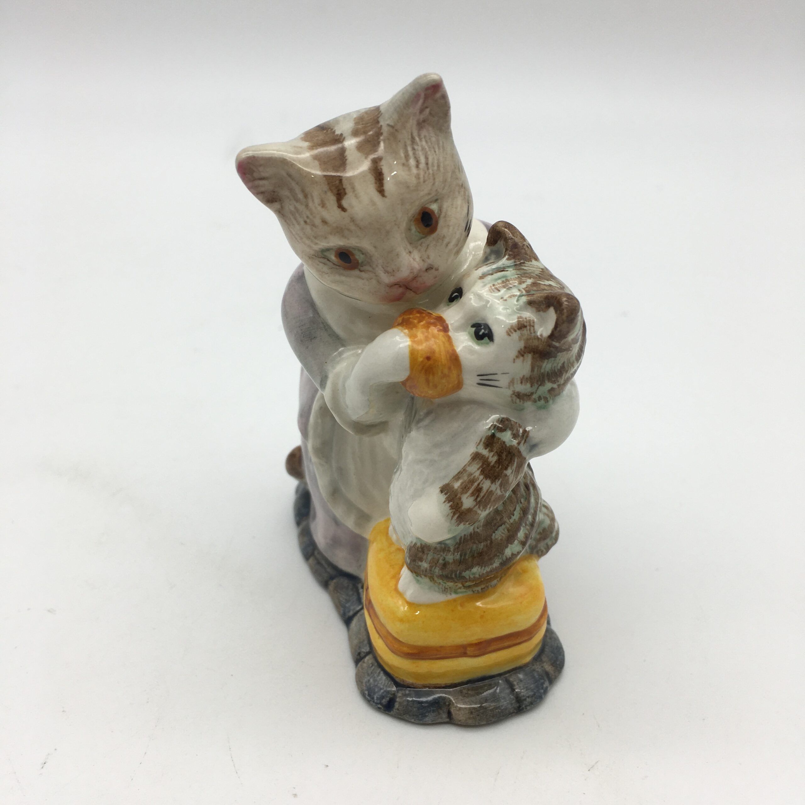 Beatrix Potter ‘Tabitha Twitchit and Miss Moppet’ Figurine - Image 5