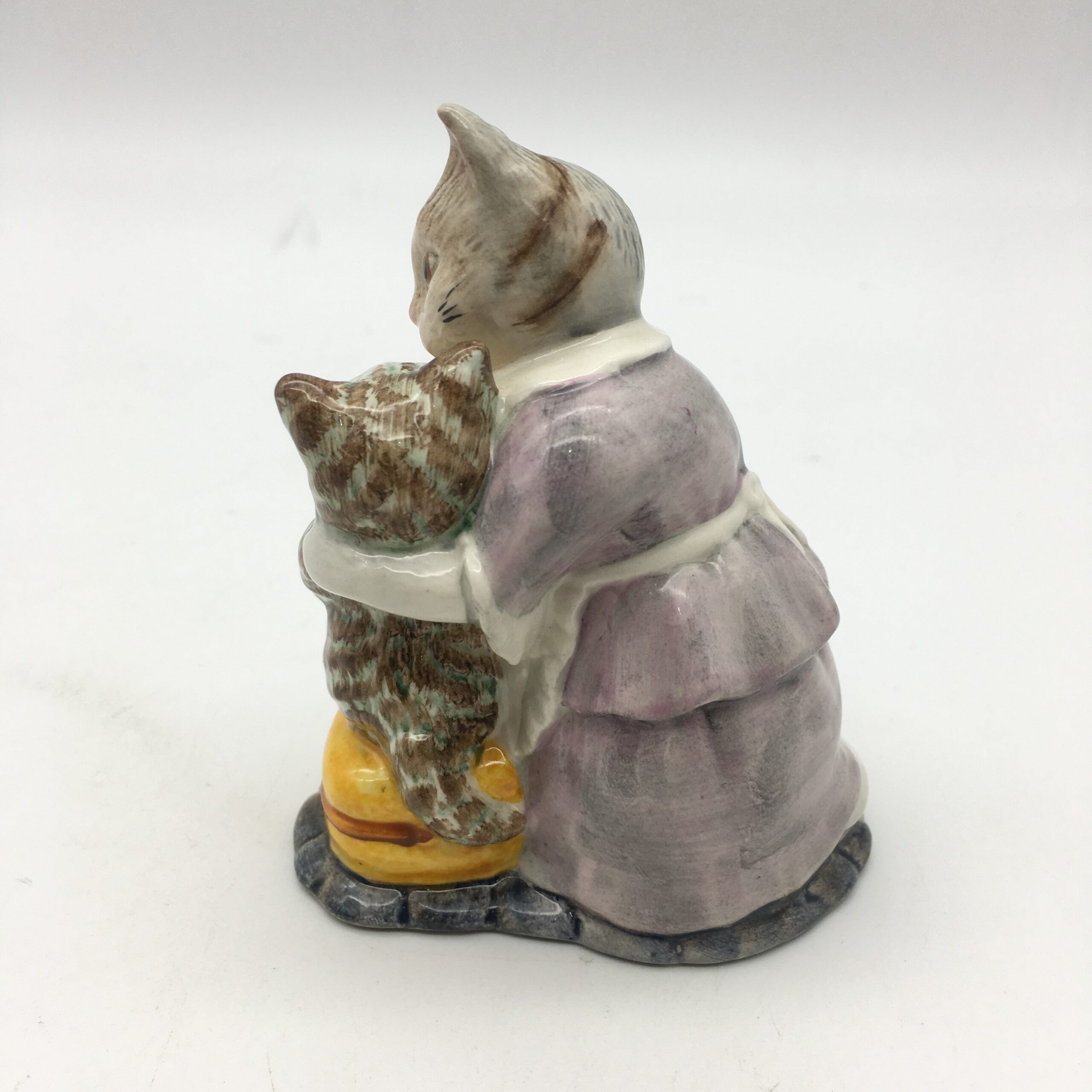 Beatrix Potter ‘Tabitha Twitchit and Miss Moppet’ Figurine - Image 6