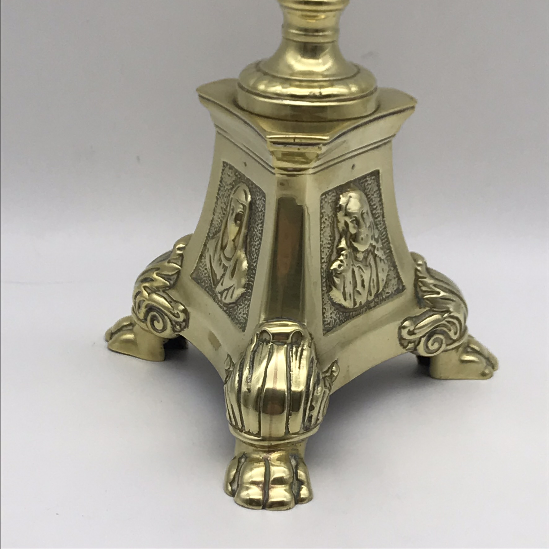 Large Antique Brass ‘Pricket’ Candlestick - Image 3