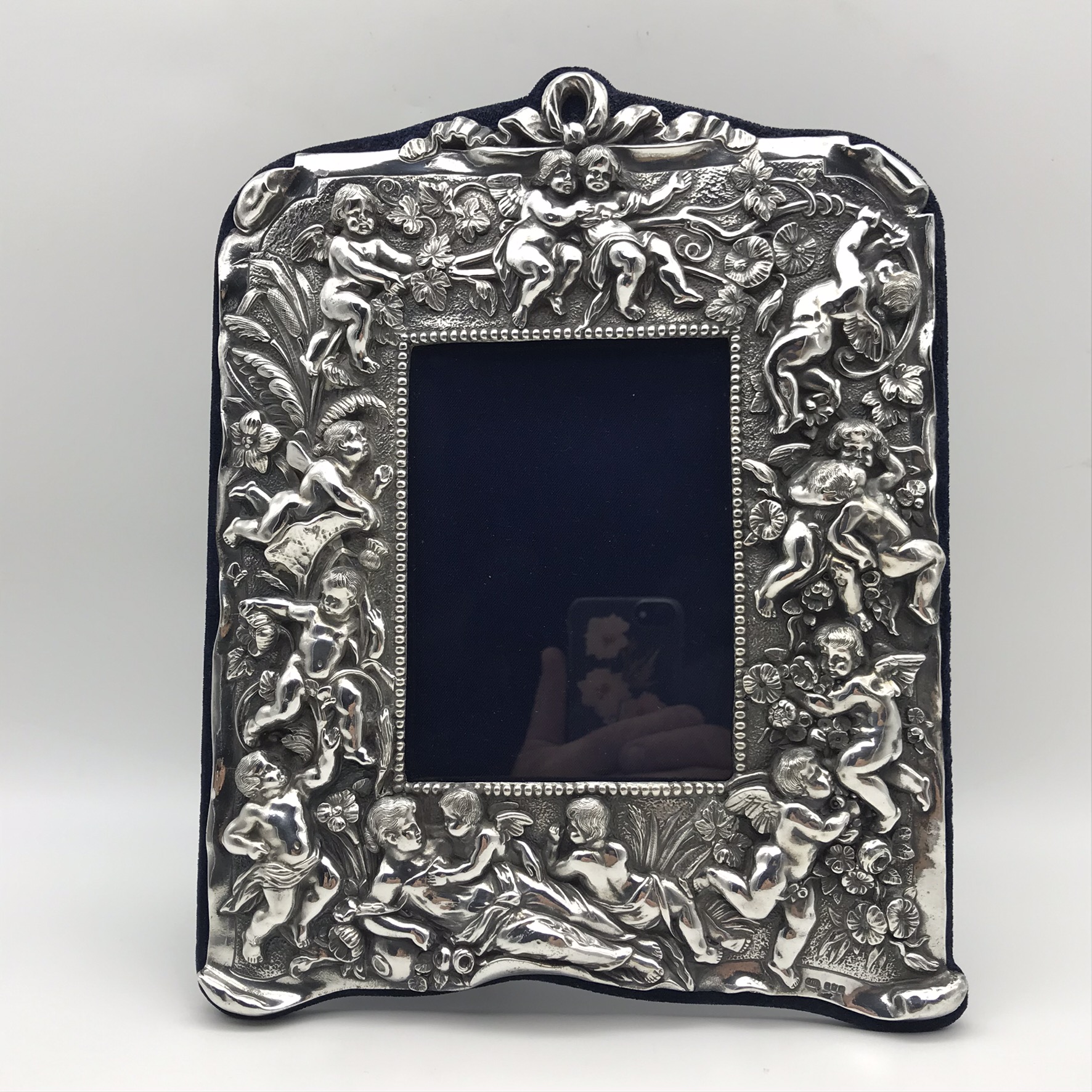 Exquisite Vintage Solid Silver ‘Cherubs’ Photo Frame