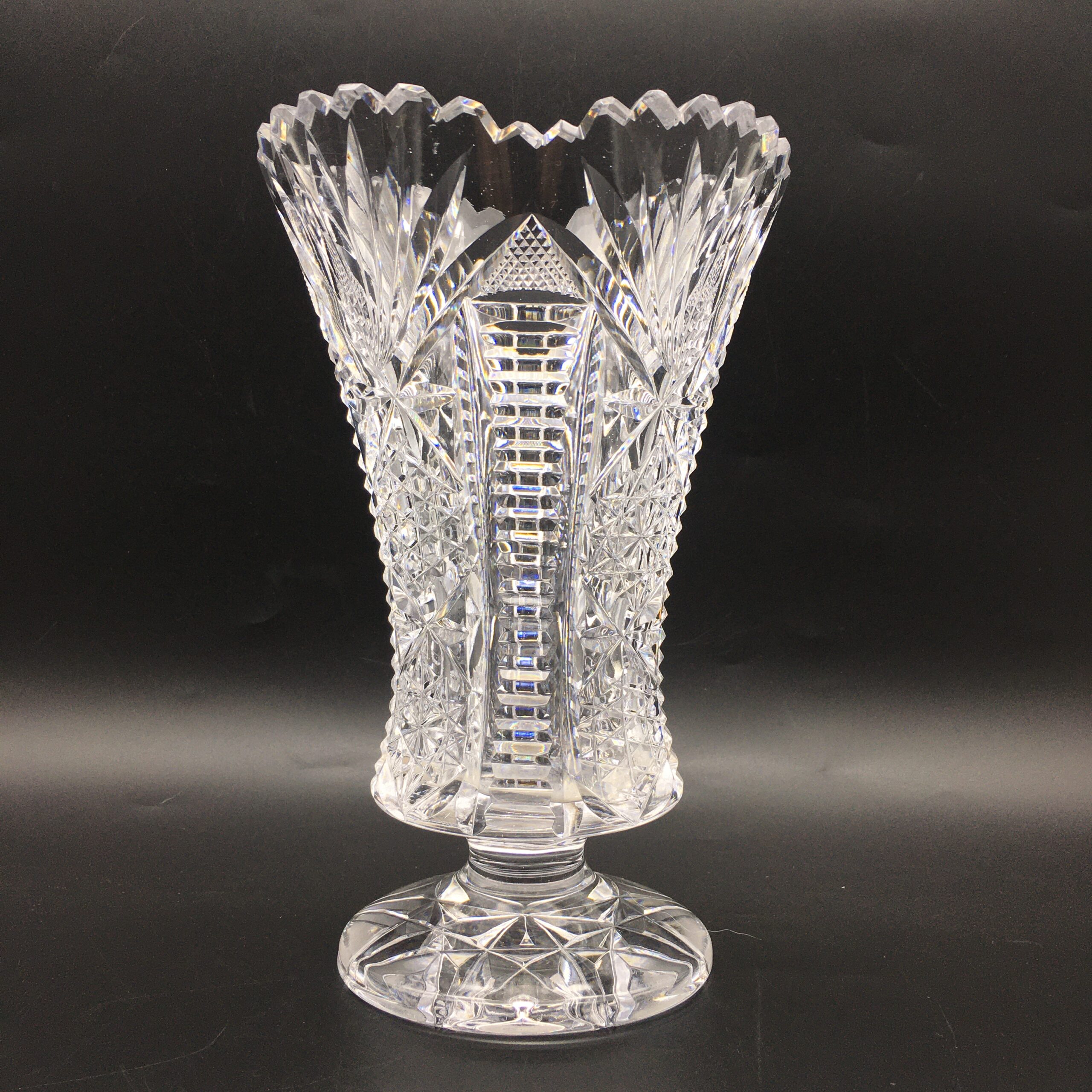 Superb Quality Early Cut-Crystal Vase - Image 4