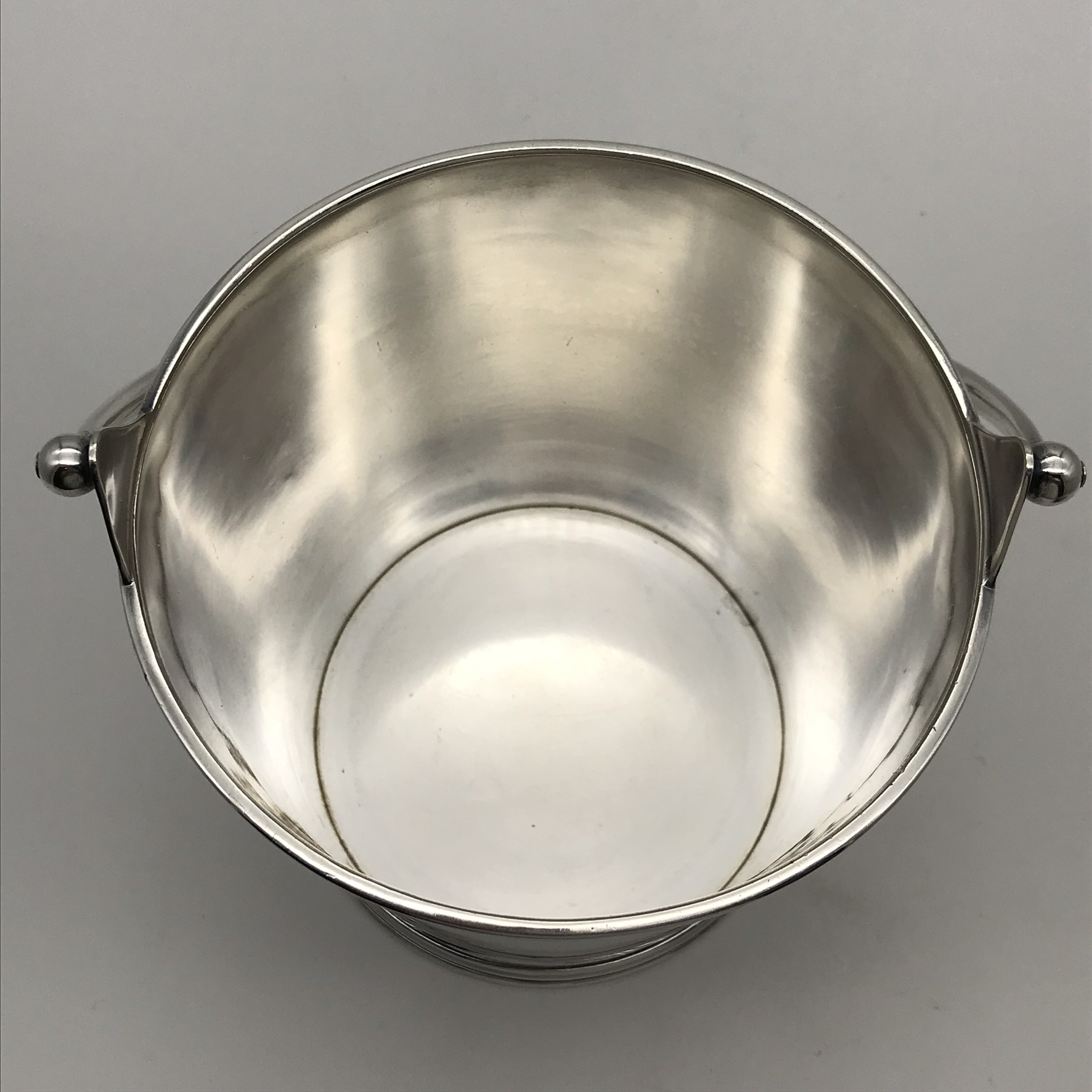 Fine Quality Antique Silver-Plated Ice Bucket (Daniel & Arter) - Image 9