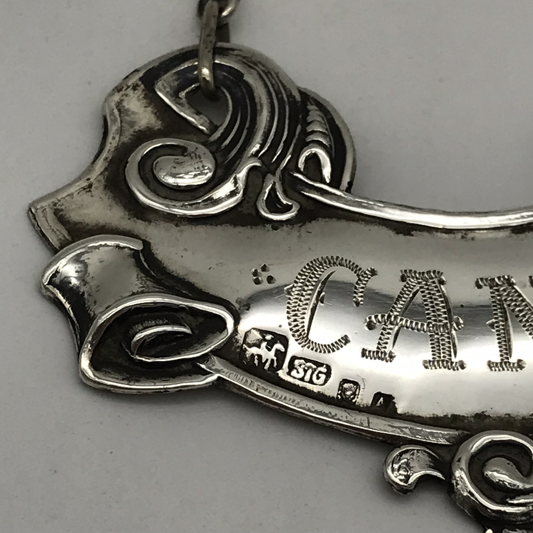 Scarce Vintage Solid Silver ‘CANE’ Decanter Label - Image 4