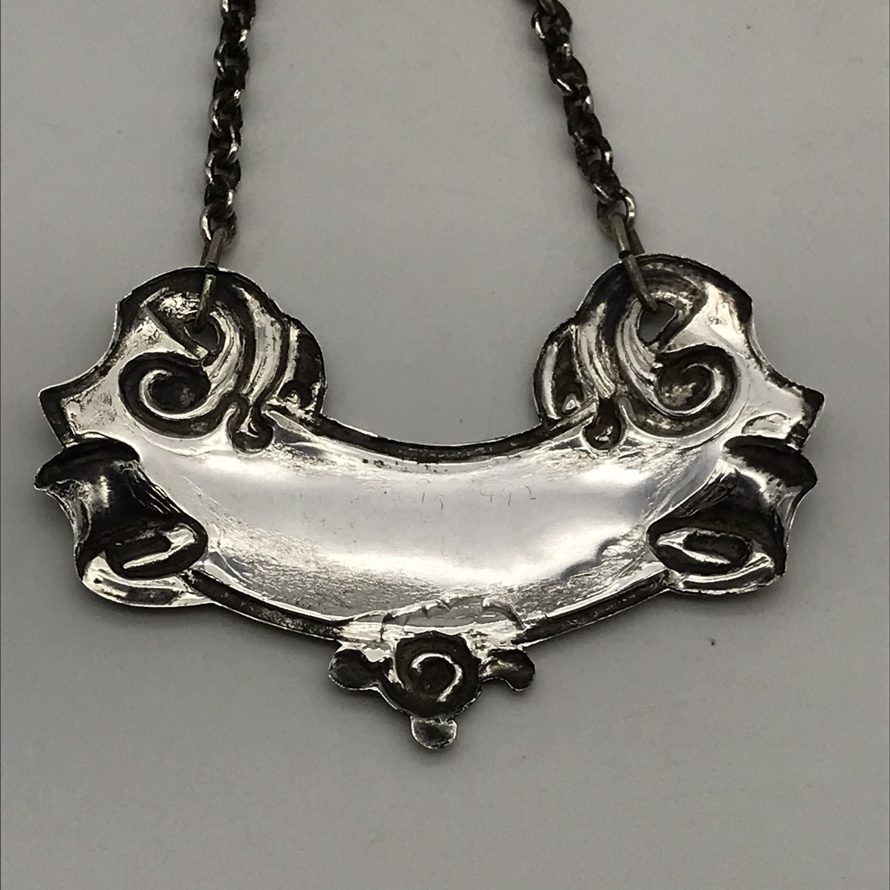 Scarce Vintage Solid Silver ‘CANE’ Decanter Label - Image 5