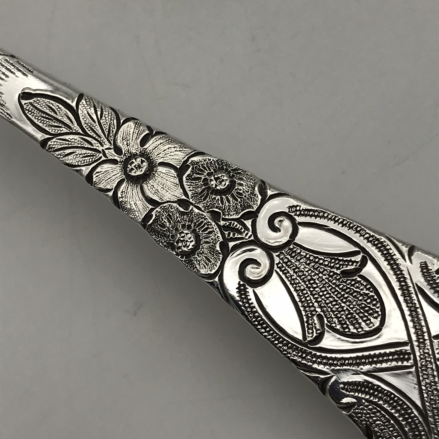 Victorian Solid Silver Berry Spoon (1860) - Image 3