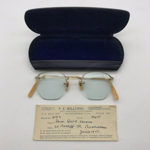 Vintage Retro Gold-Tone Spectacles (Cased)