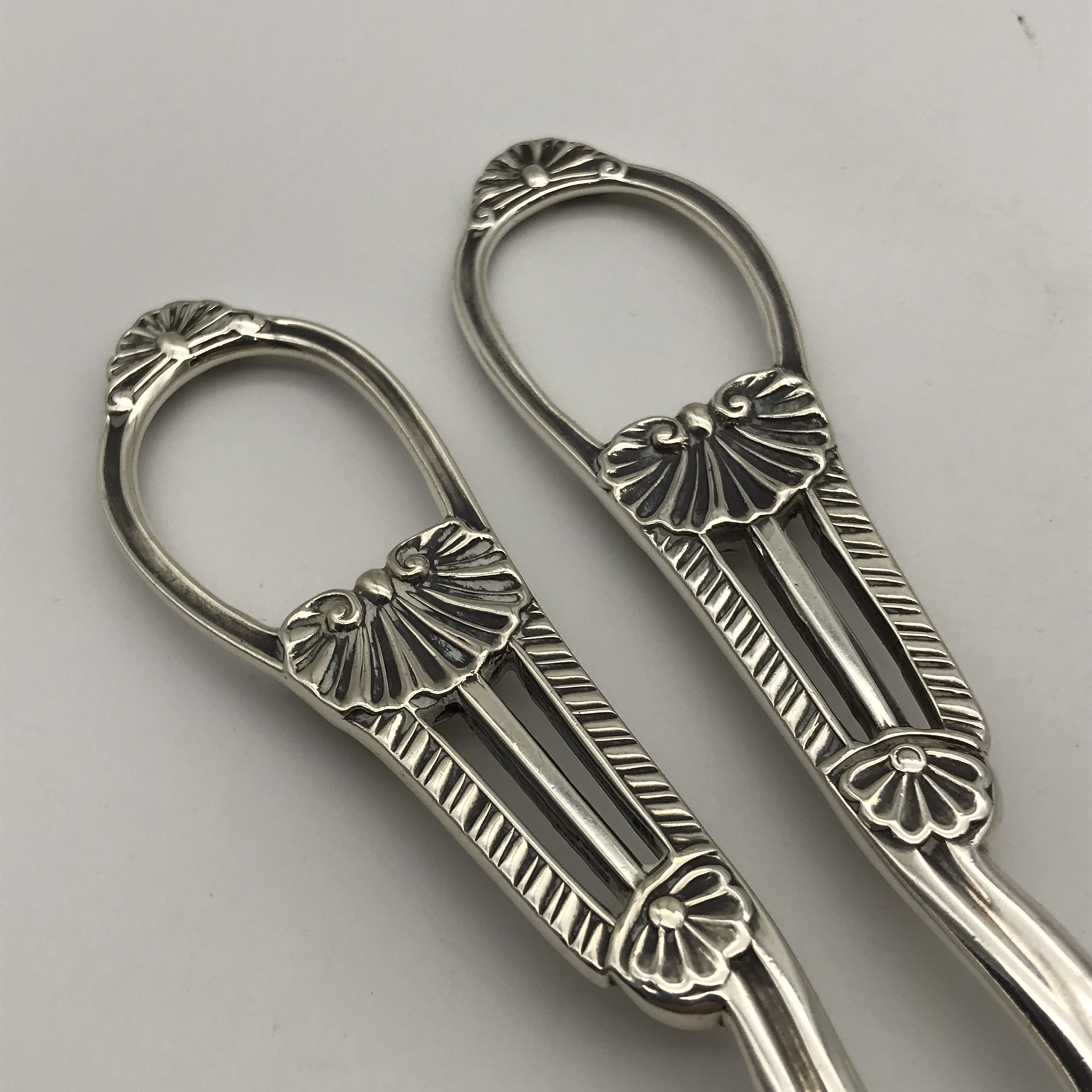 Antique Sterling Silver Grape Scissors (Cased) - Image 9