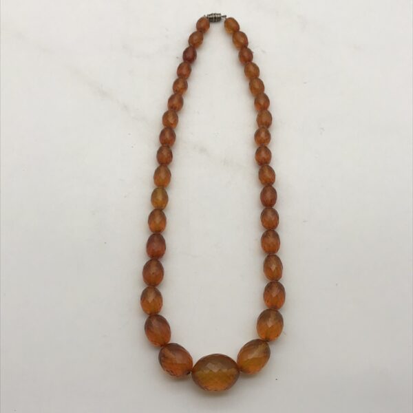 Vintage ‘Honey Coloured Amber’ Necklace
