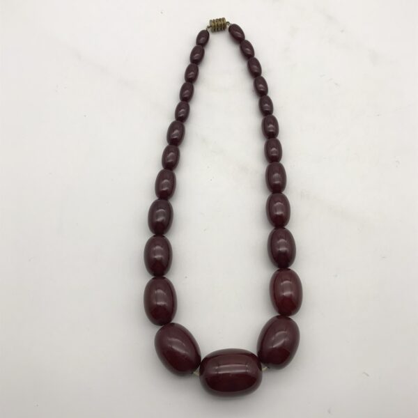 1930/40’s ‘Cherry Amber’ Bakelite Necklace