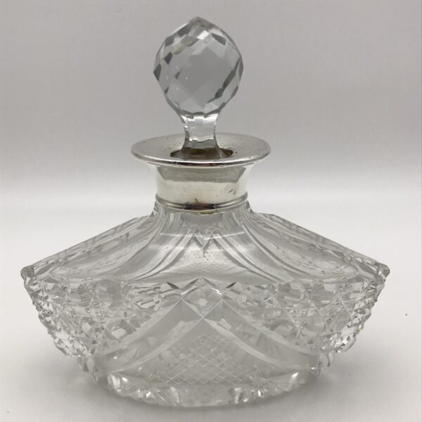 Early Elegant Silver & Crystal Scent Bottle (1929)