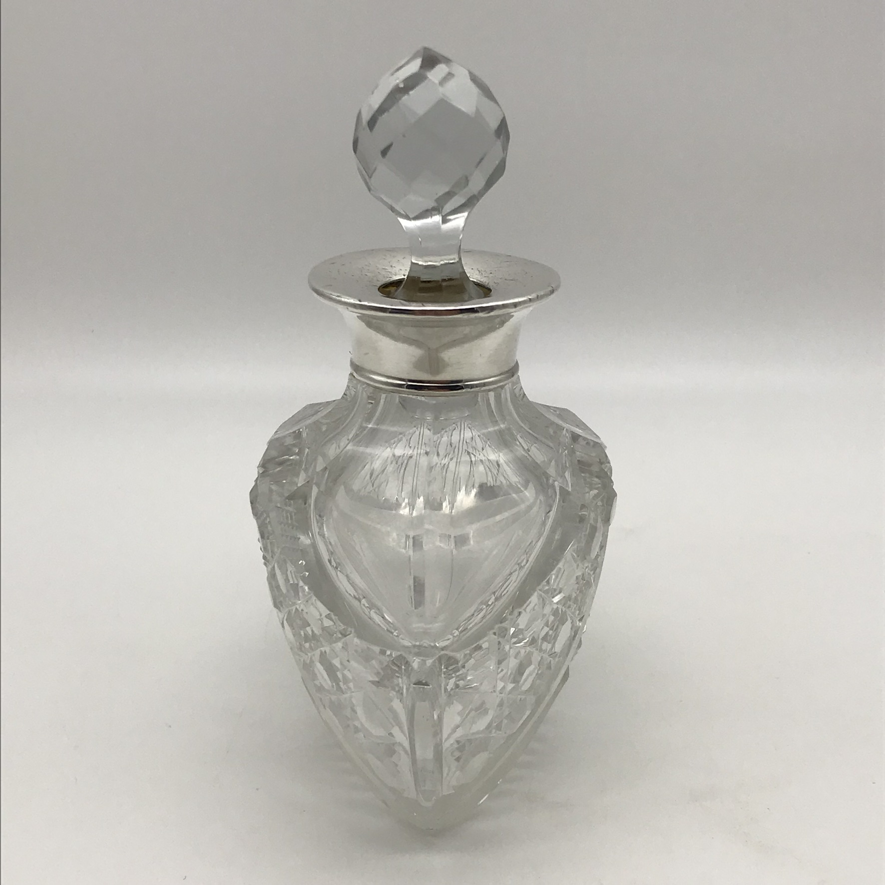 Early Elegant Silver & Crystal Scent Bottle (1929) - Image 3