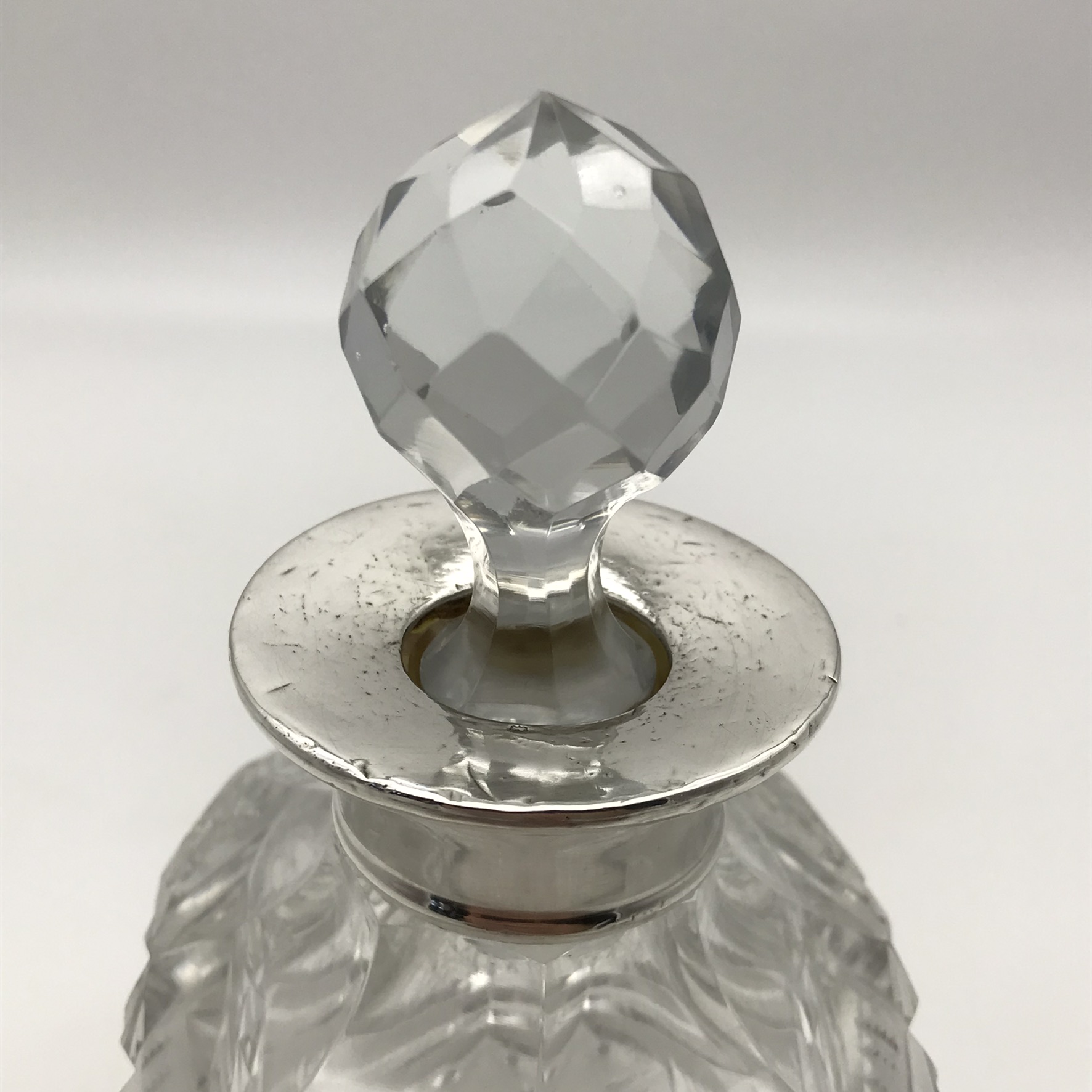 Early Elegant Silver & Crystal Scent Bottle (1929) - Image 4