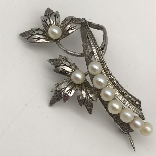 Vintage Sterling Silver & Pearl Brooch