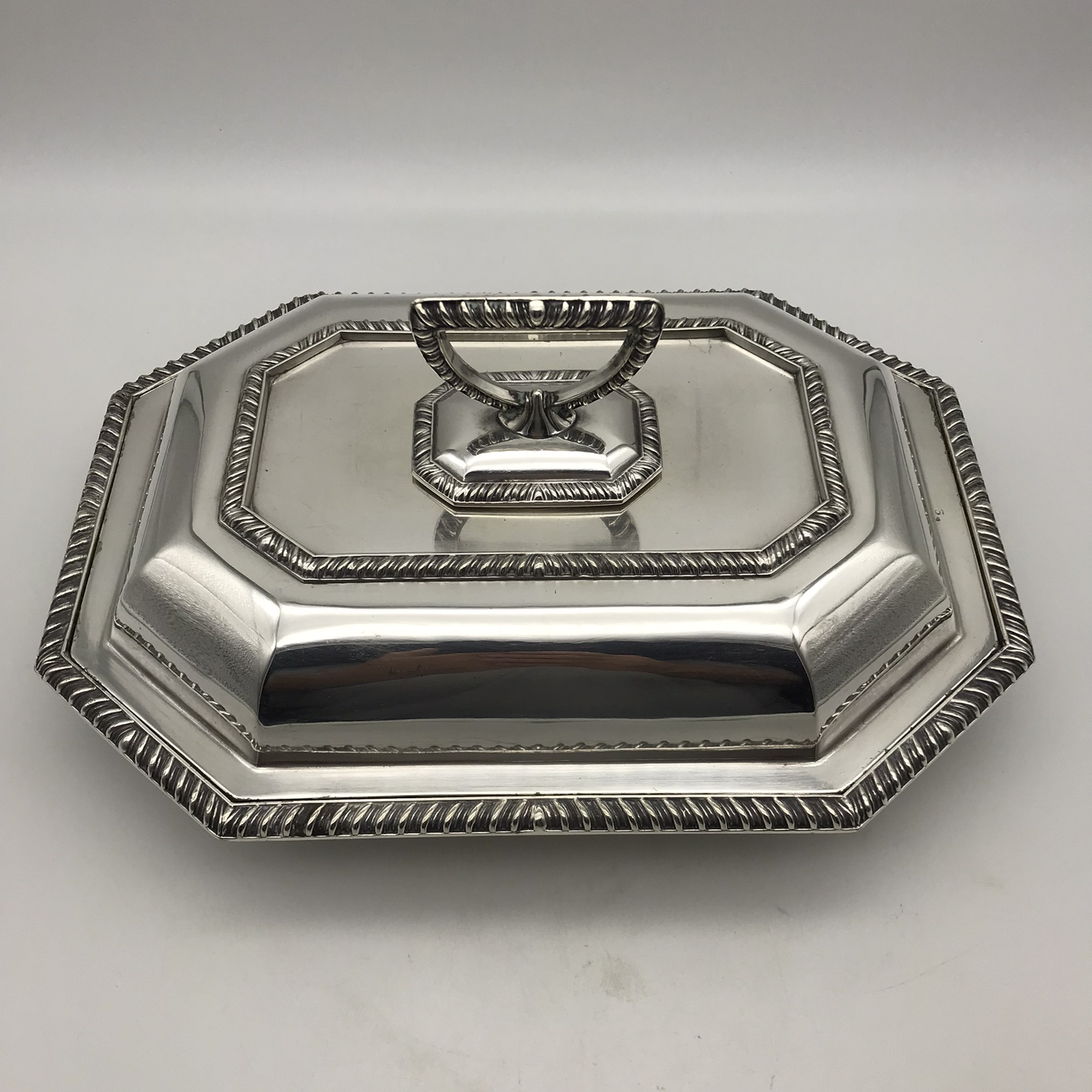 Quality Art Deco ‘Mappin & Webb’ Entre Dish & Cover - Image 2