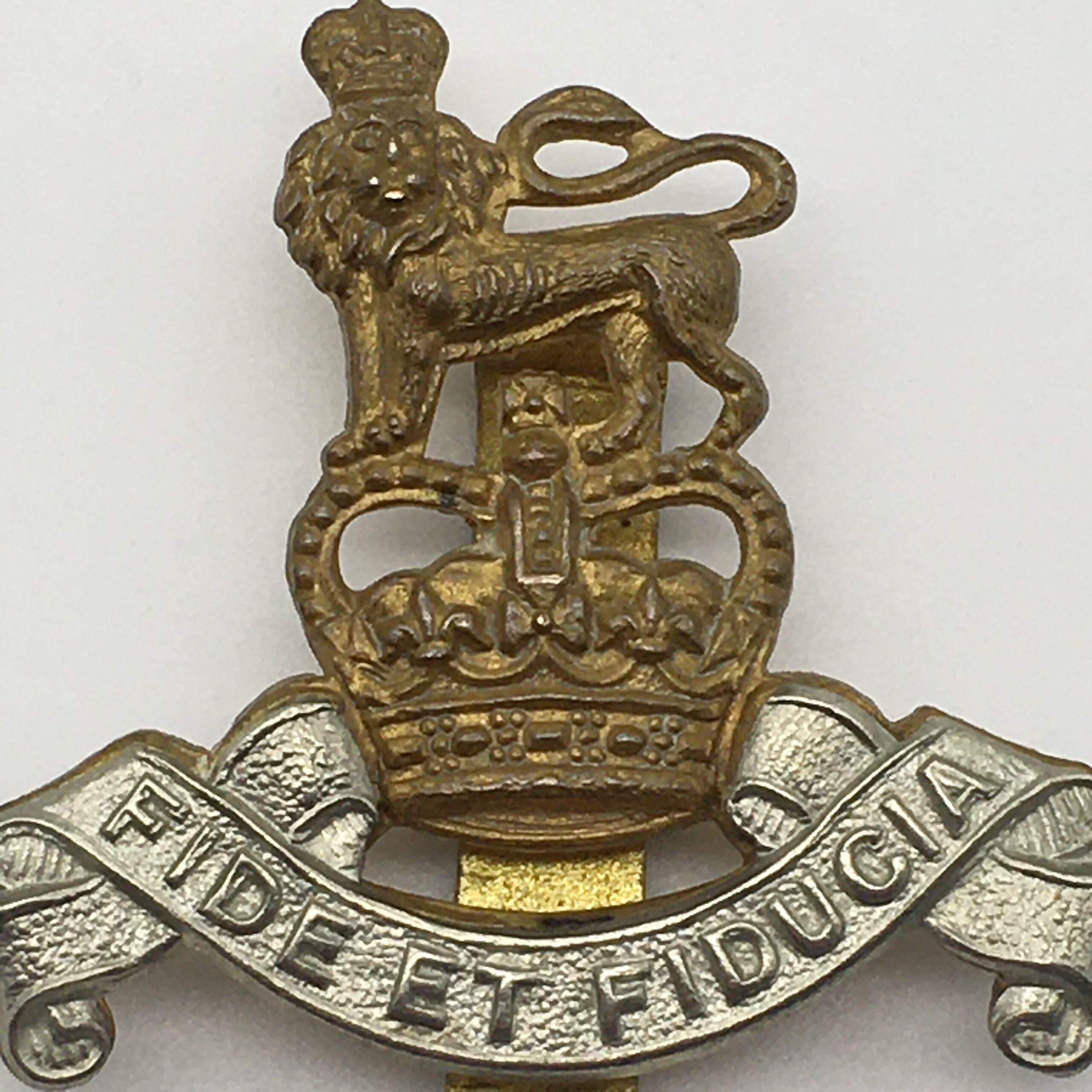 British – ‘Royal Army Pay Corps’ Cap Badge (Buttons Ltd) - Image 2