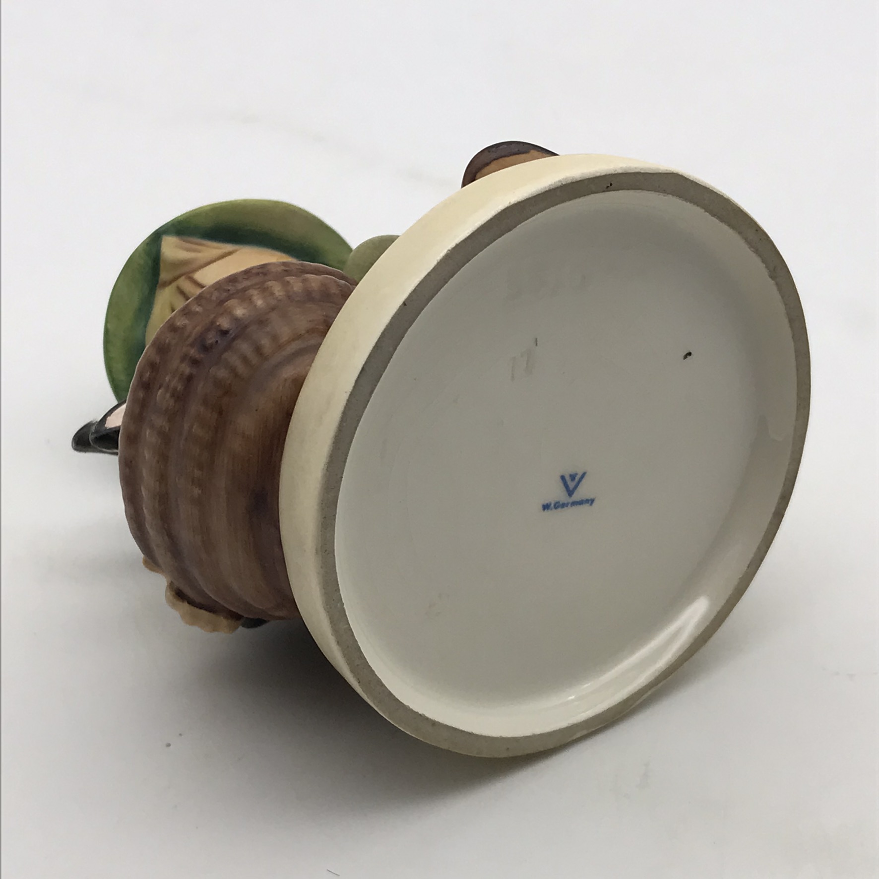 Adorable Hummel ‘Playmates’ Figurine (58) - Image 8