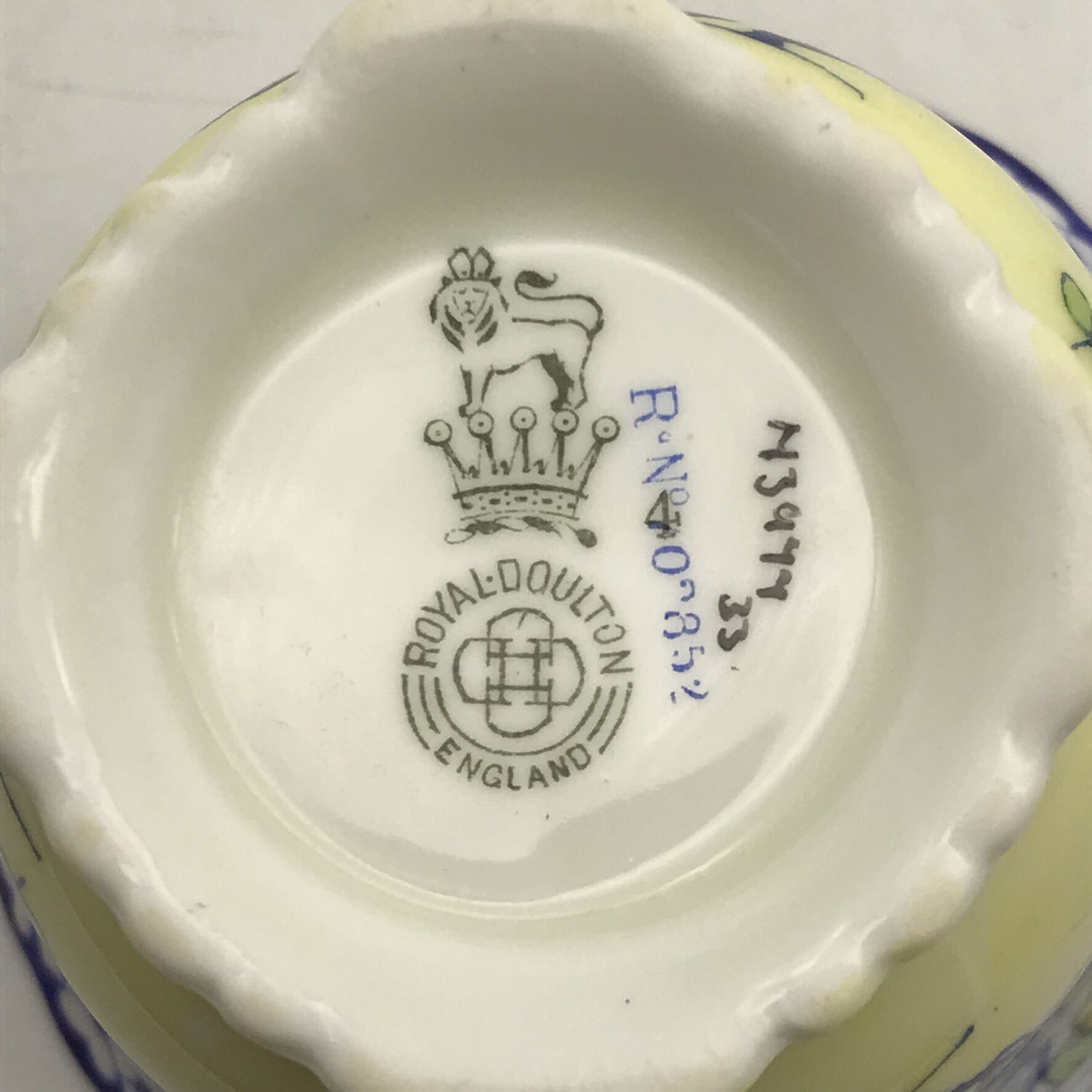 Superb Royal Doulton ‘Art Deco’ Trio (Blue Tree) - Image 12