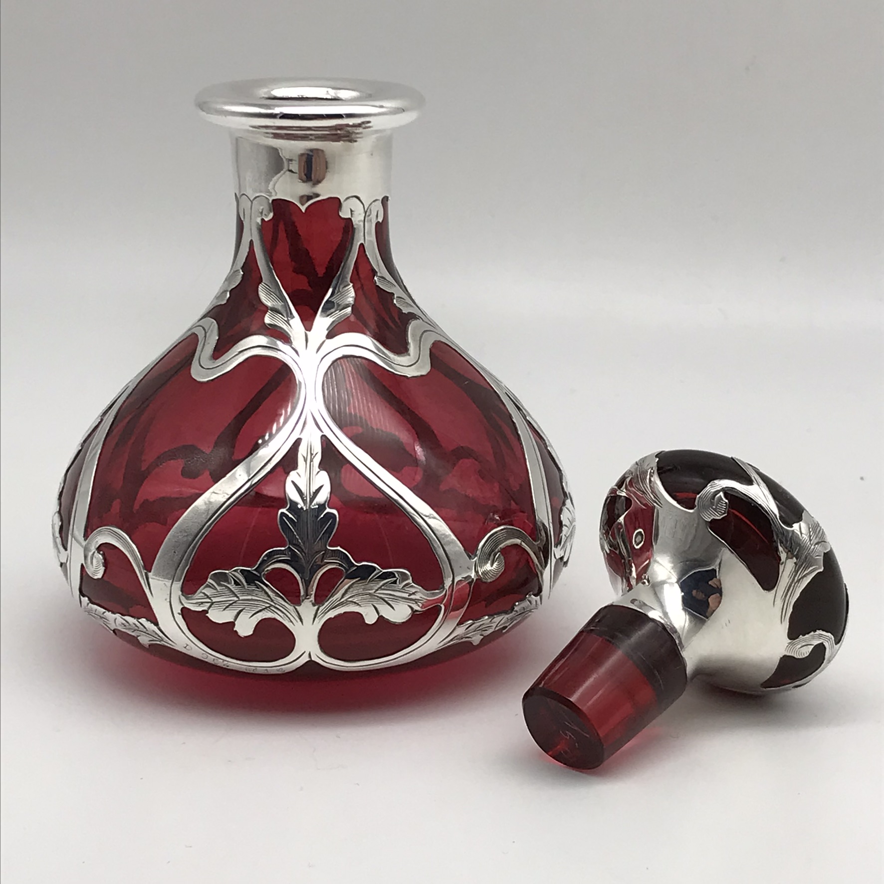 Art Nouveau ‘Cranberry Glass & Gorham Silver’ Perfume Bottle - Image 4