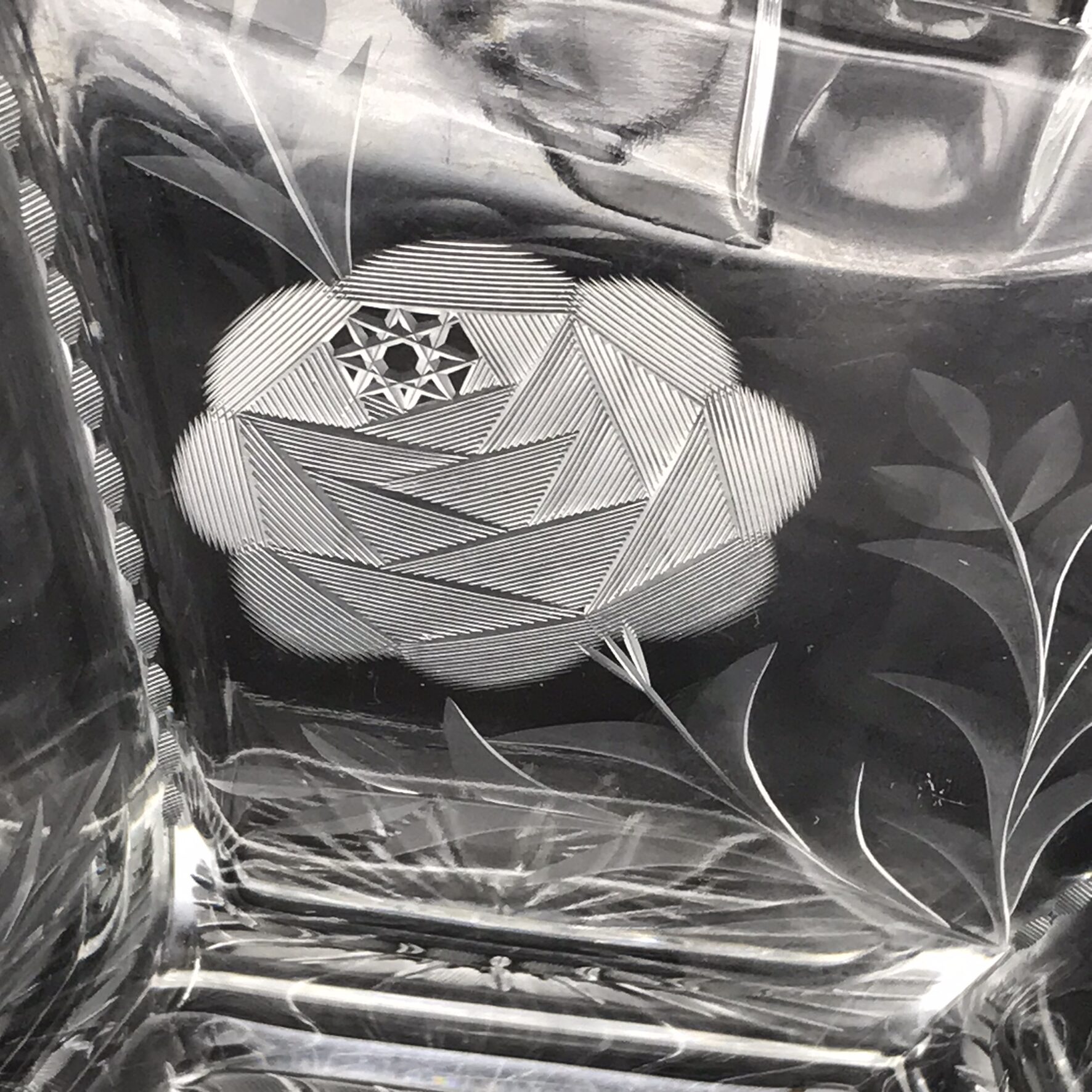 Antique Rose-Cut ‘Heisey Glass’ Bridal Basket - Image 3