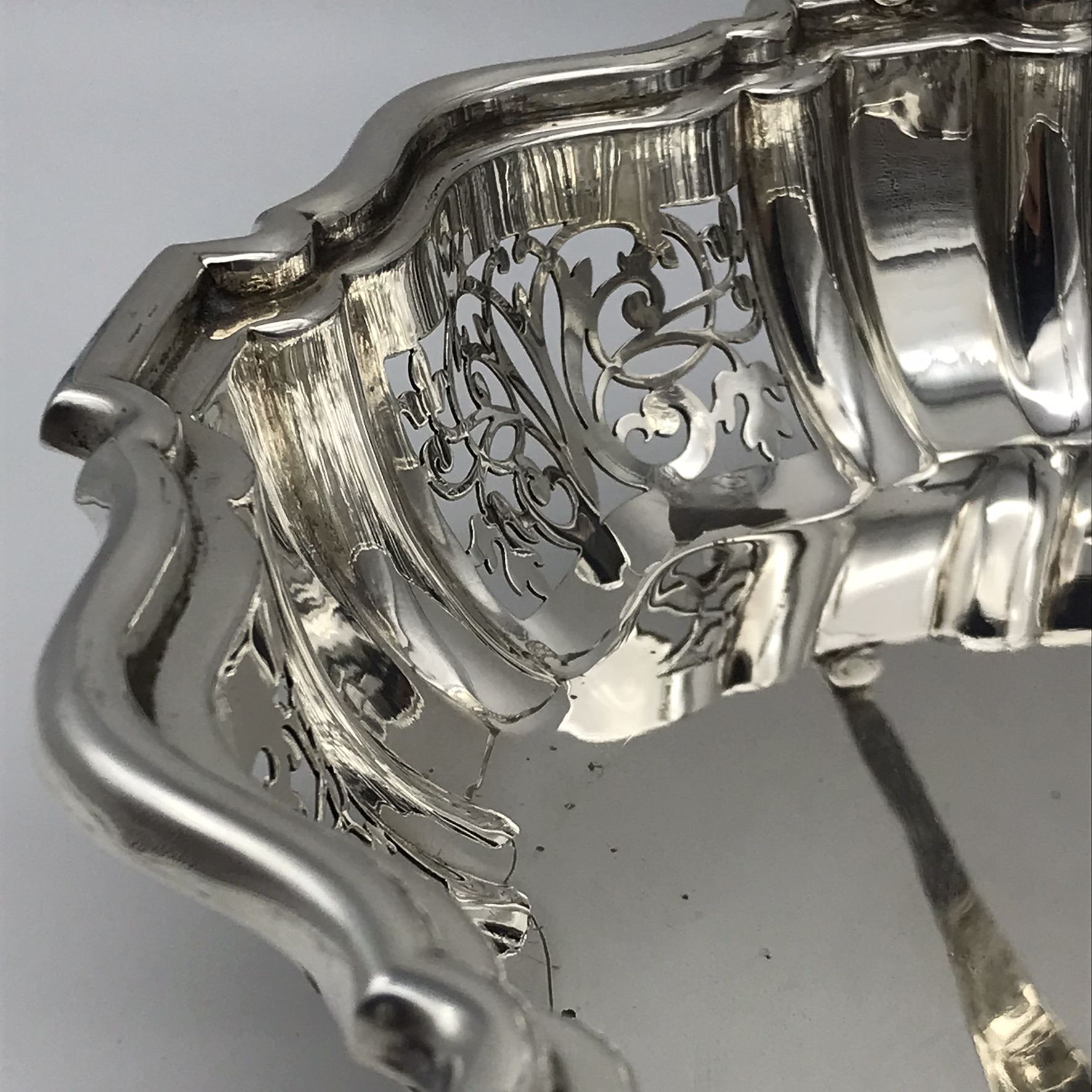 Beautiful Large Sterling Silver Basket (1925) - Image 6