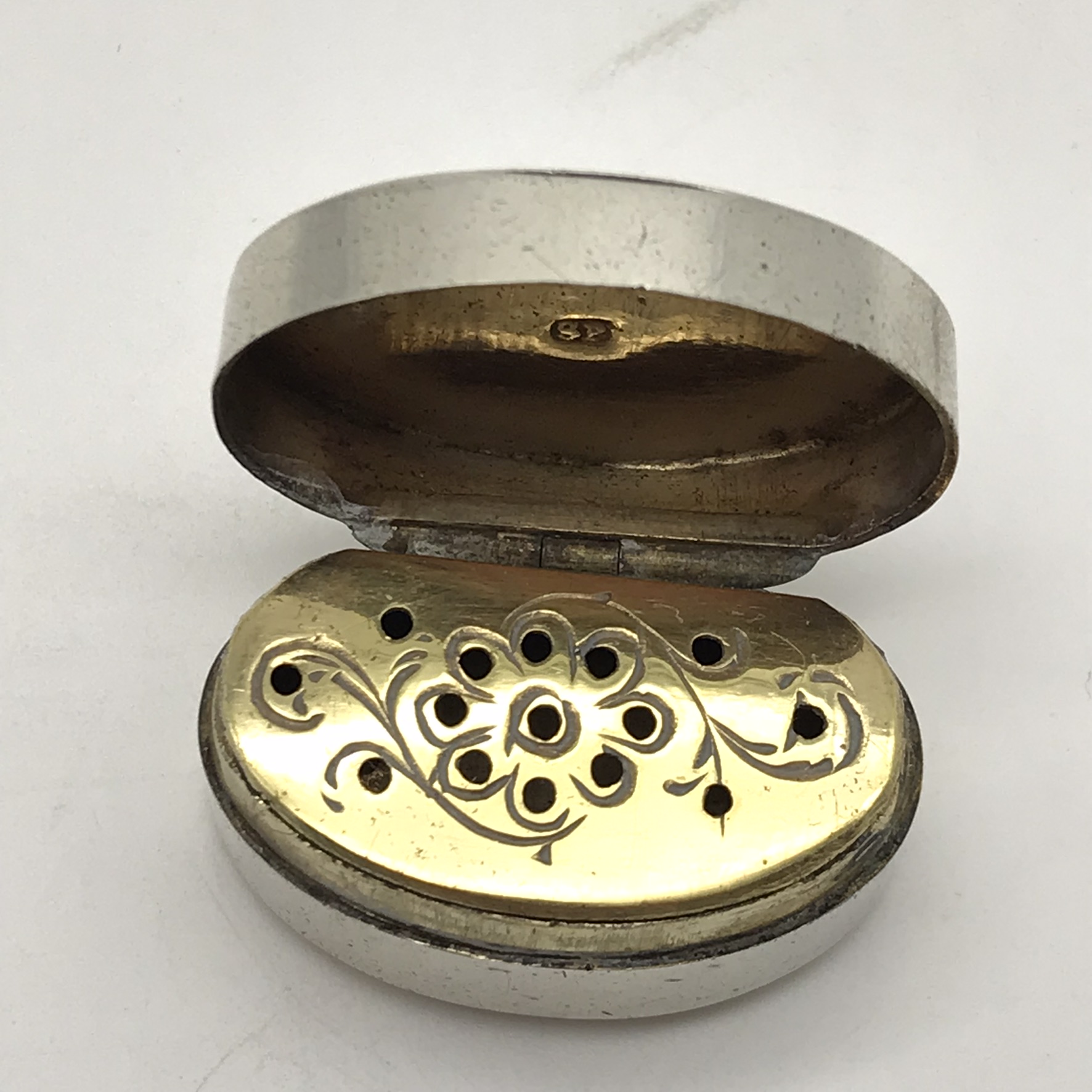 George III Silver Vinaigrette (1800 – Samuel Pemberton) - Image 5