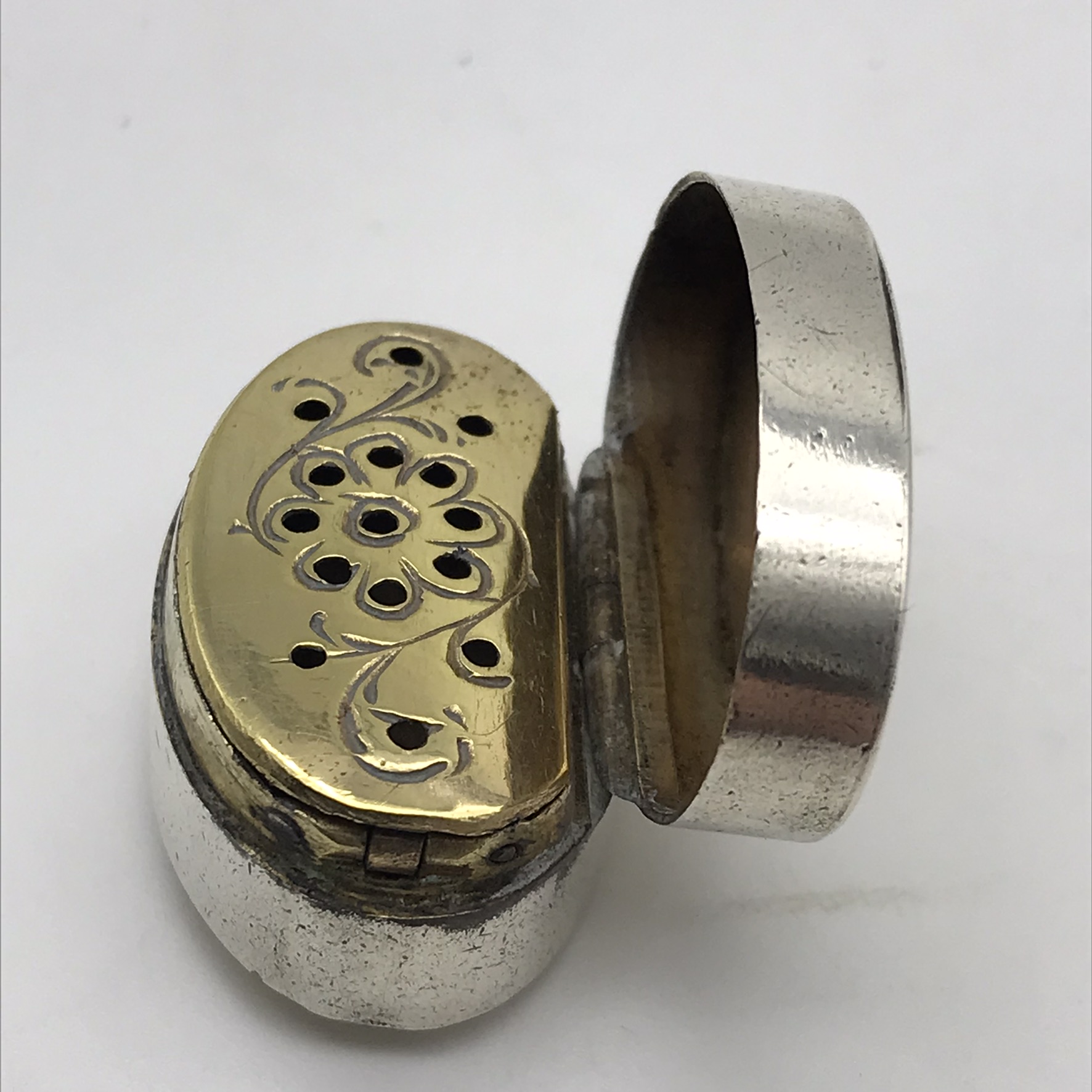 George III Silver Vinaigrette (1800 – Samuel Pemberton) - Image 6