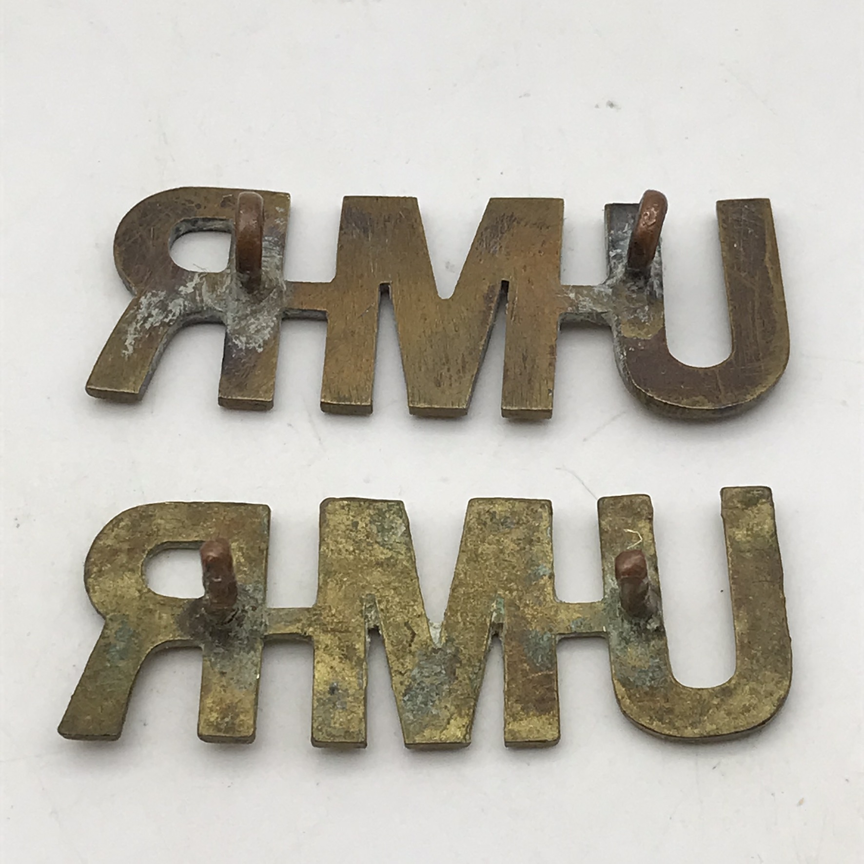 South Africa – WW2 ‘Umvoti Mounted Rifles’ Pair Shoulder Titles - Image 4