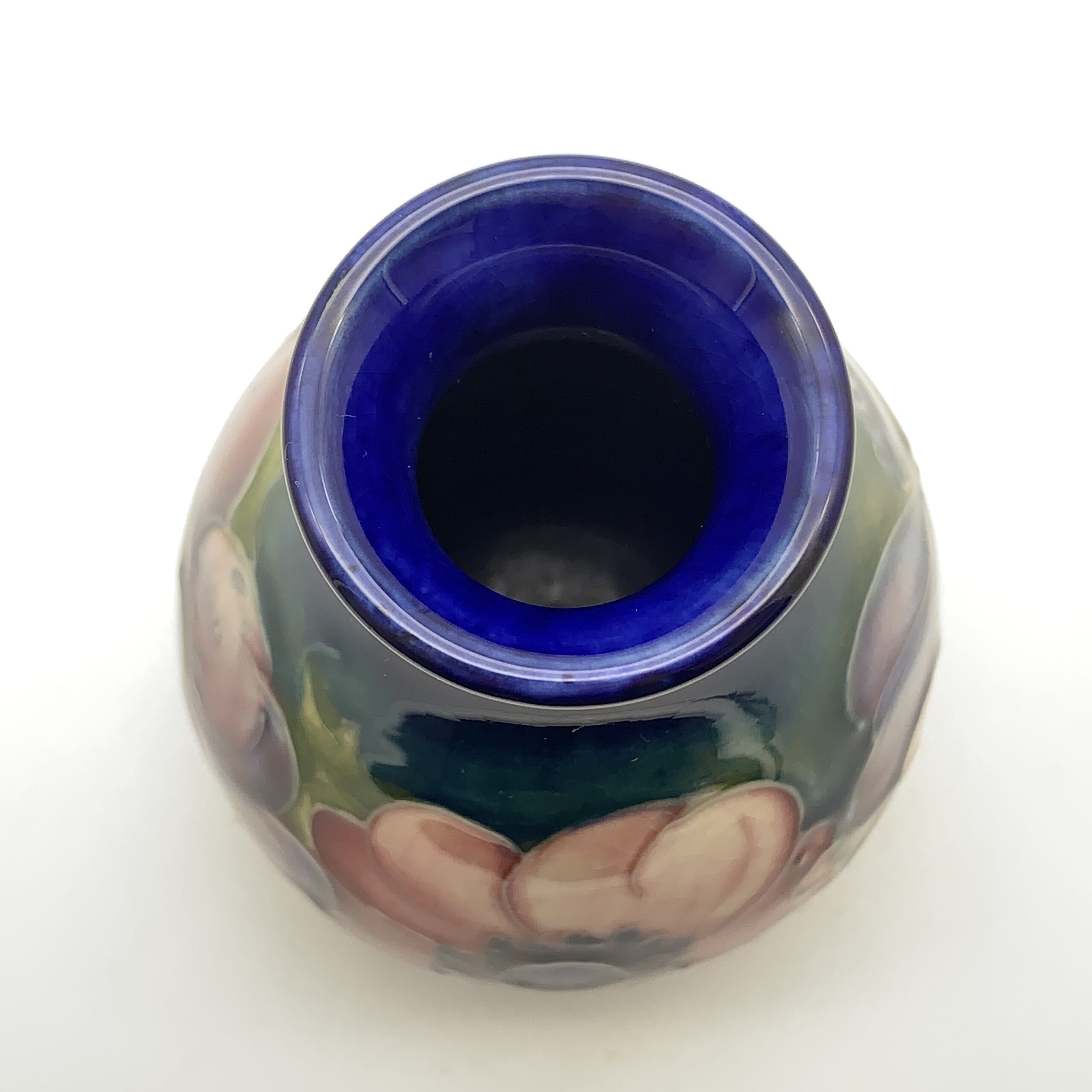 Vintage Moorcroft ‘Anemone’ Vase (1930/40’s) - Image 6