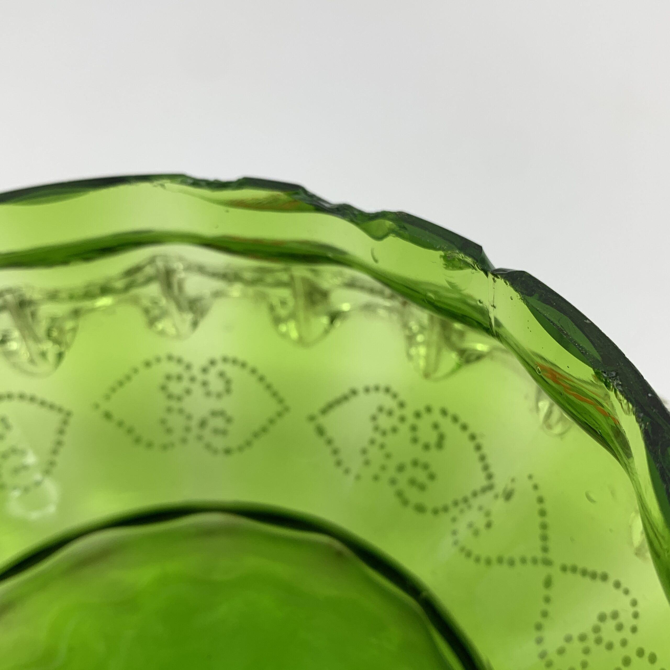 Antique ‘Mary Gregory’ Enamelled Glass Bowl & Lid - Image 12