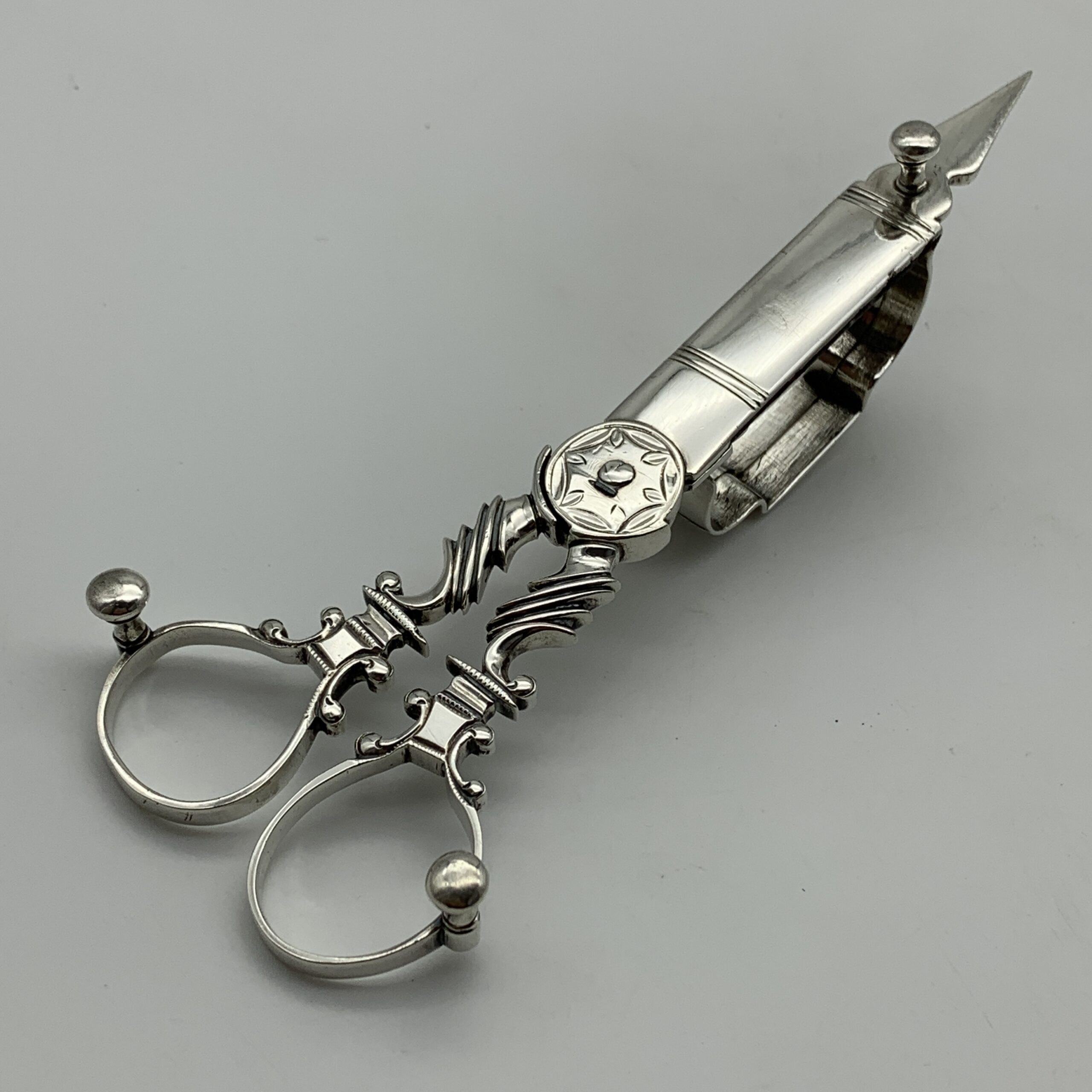 Rare Fabulous Silver ‘George III’ Candle Wick Trimmer/Snuffer (1762) - Image 12