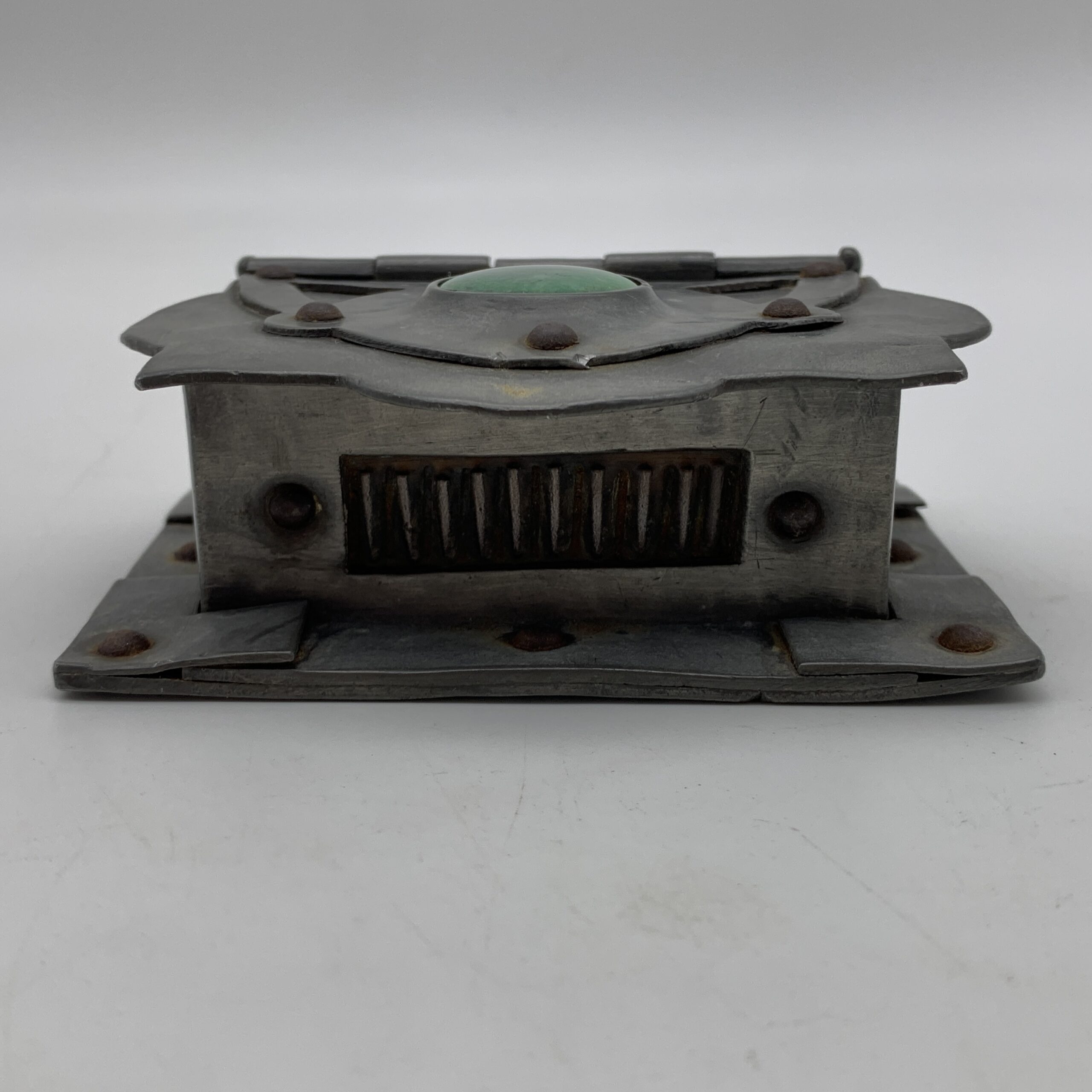 Rare ‘Arts & Crafts’ Pewter & Ruskin Cabochon Box - Image 3