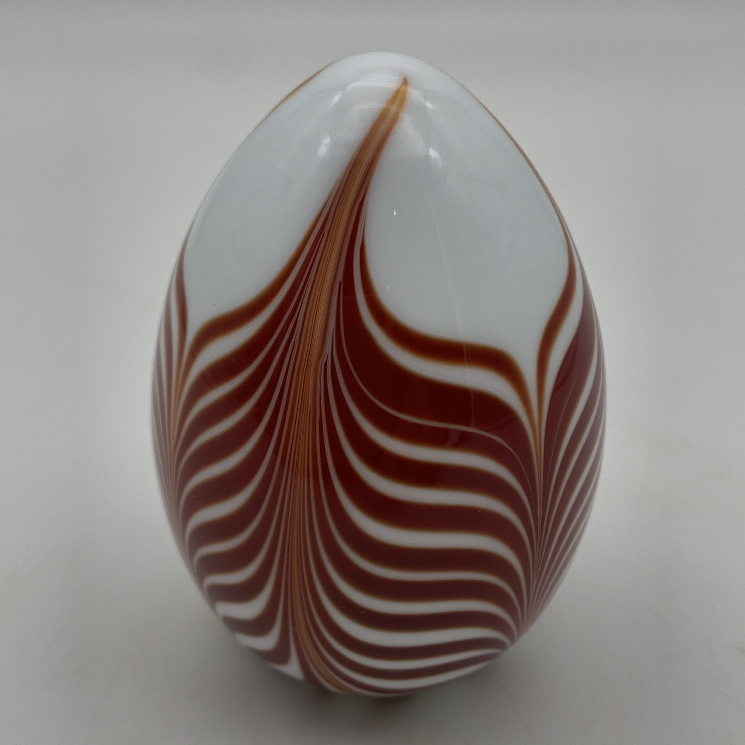 Early Art Glass ‘Feather’ Paperweight - Image 4