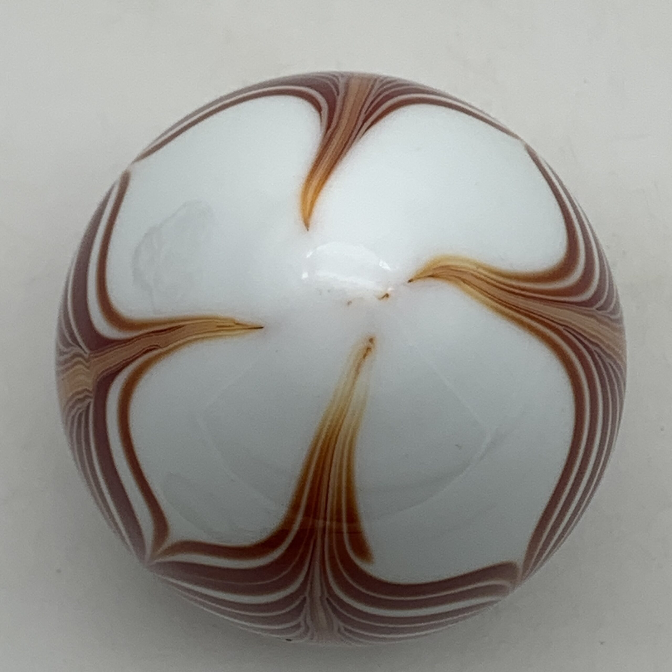 Early Art Glass ‘Feather’ Paperweight - Image 3